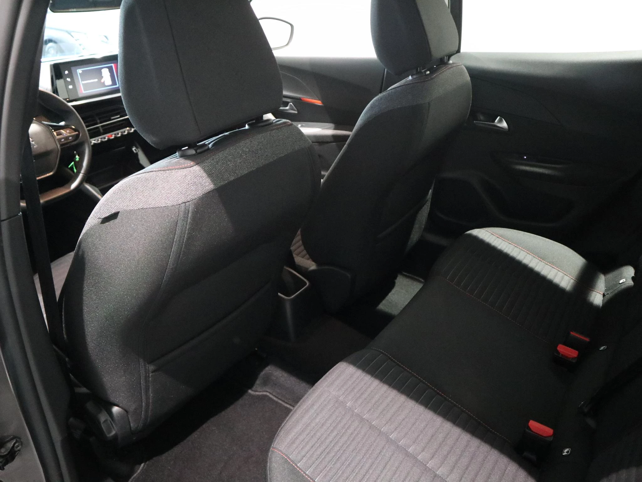 Peugeot-2008-image-10
