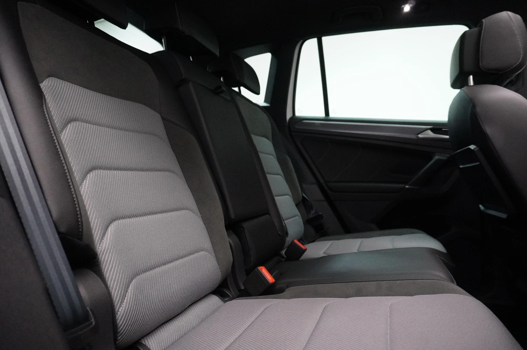 Volkswagen-Tiguan-image-50