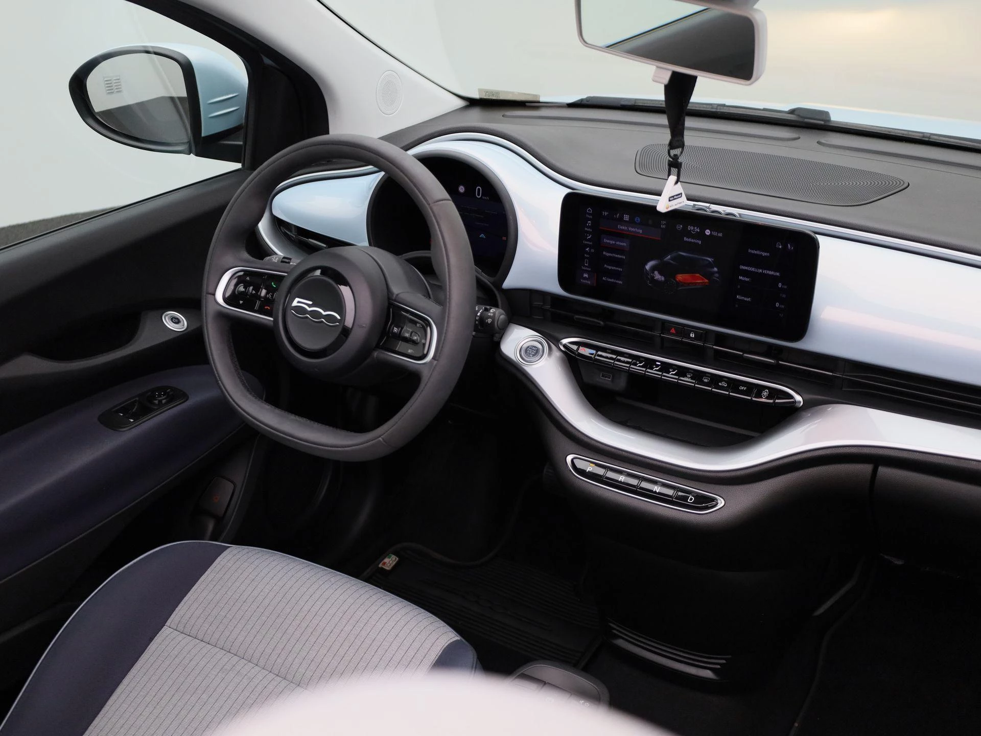 Fiat-500C-image-34