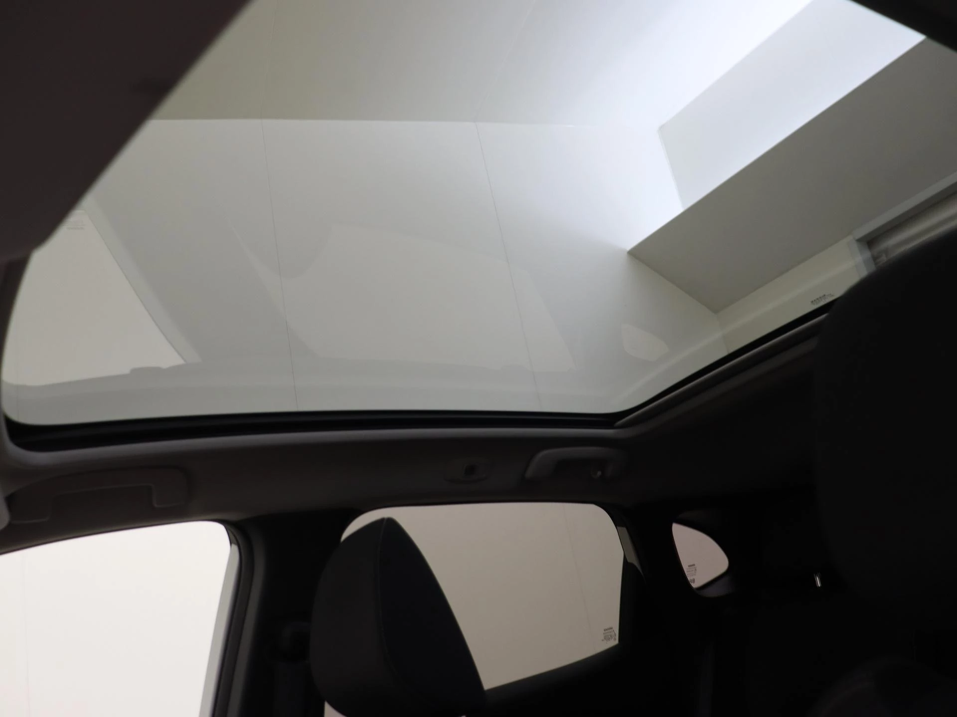 Nissan-QASHQAI-image-24