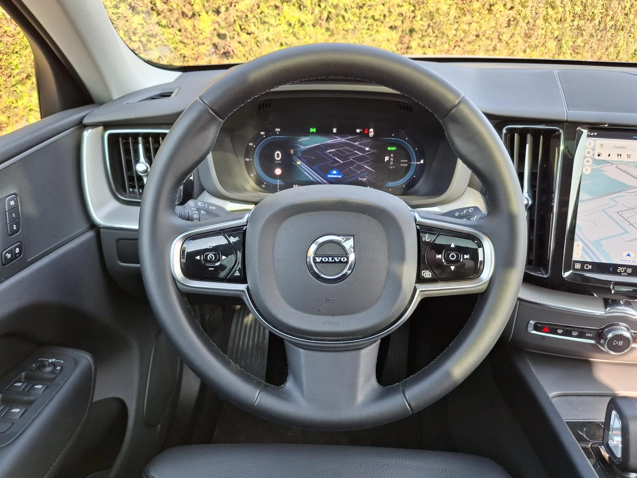 Volvo-XC60-image-25
