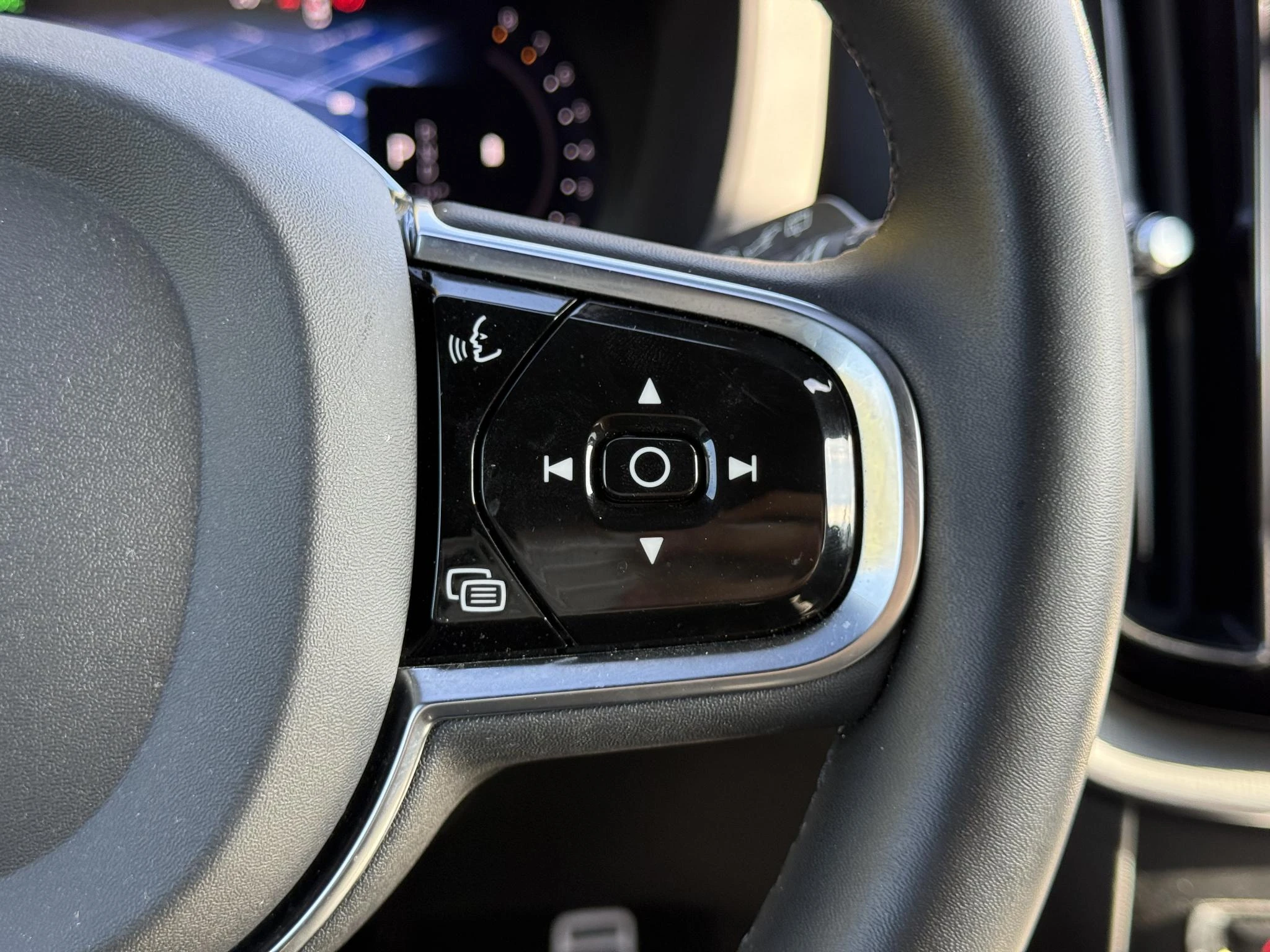 Volvo-XC60-image-24