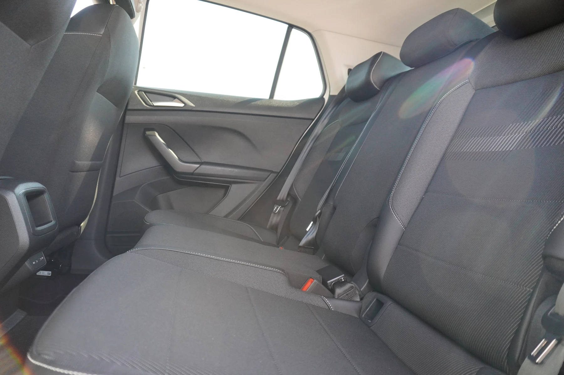 Volkswagen-T-Cross-image-27