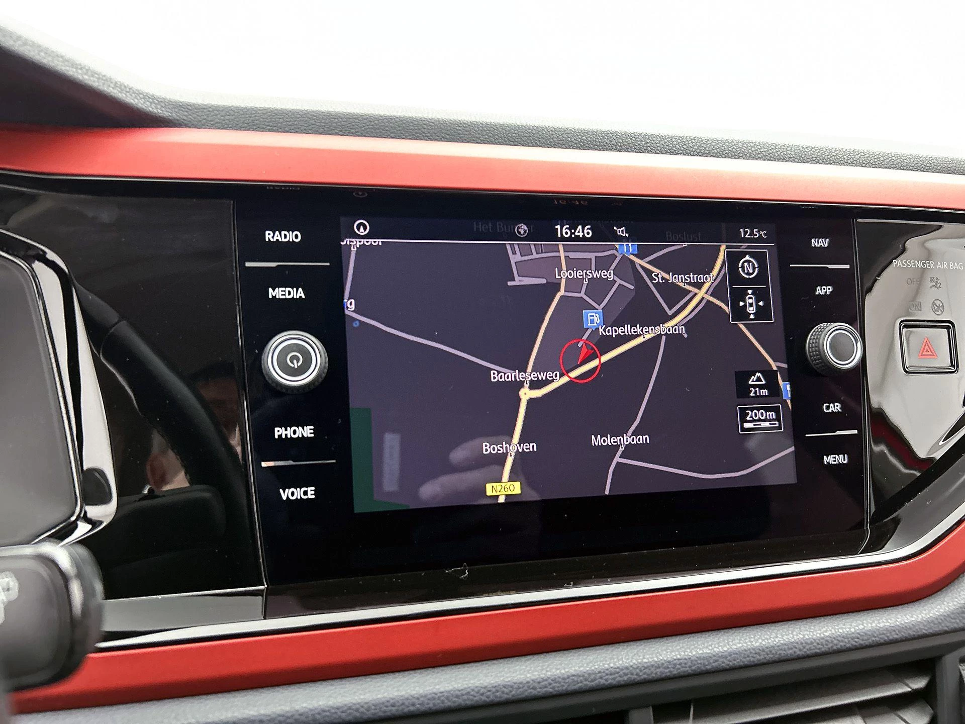 Volkswagen-Polo-image-30