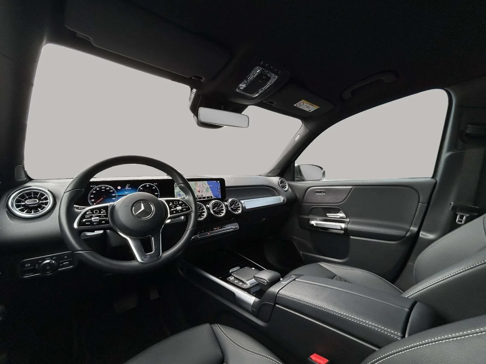 Mercedes-Benz-EQB-image-11