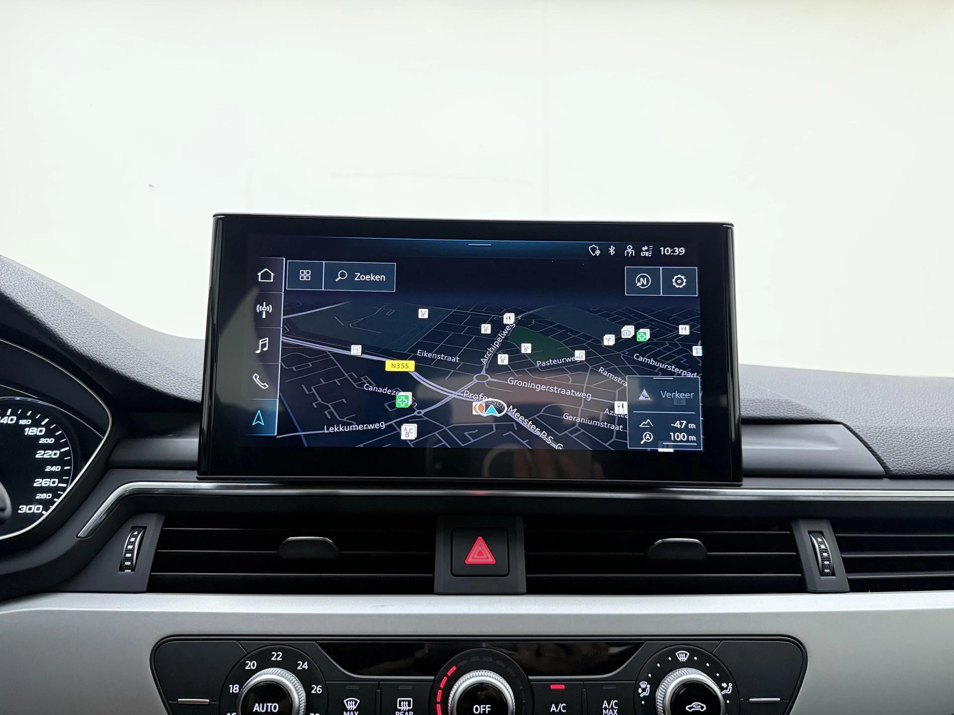 Audi-A4-image-25