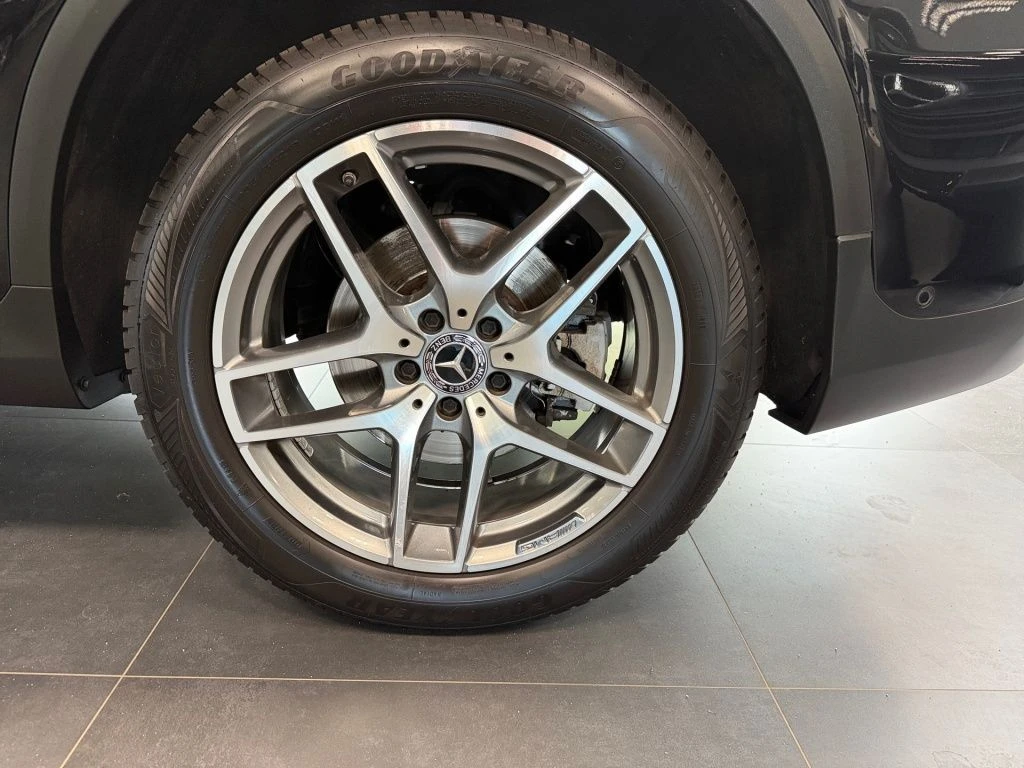 Mercedes-Benz-GLC 250-image-17