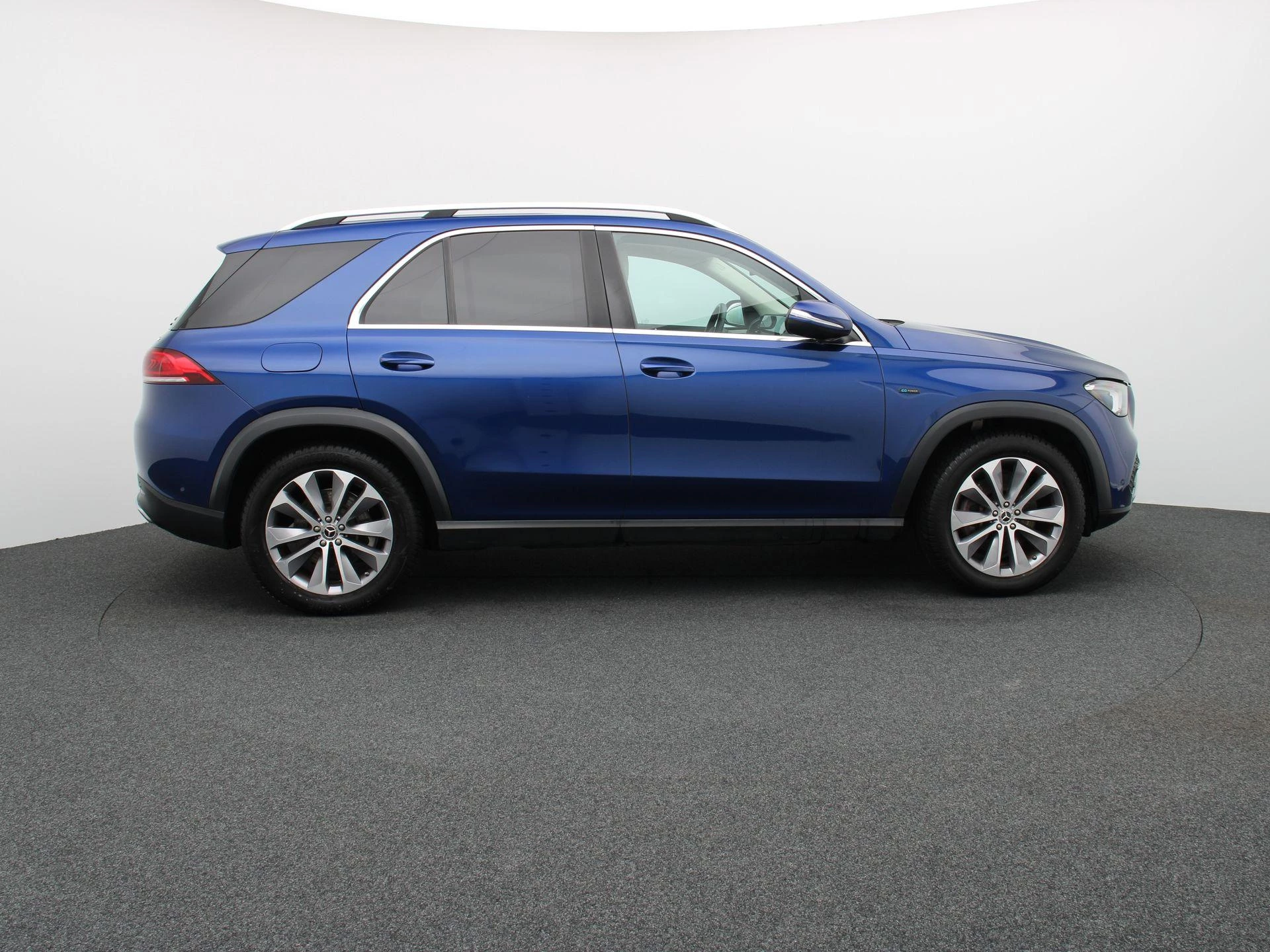 Mercedes-Benz-GLE-image-5