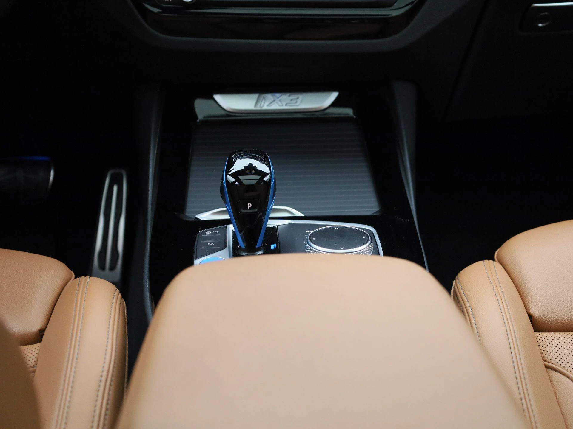 BMW-iX3-image-9