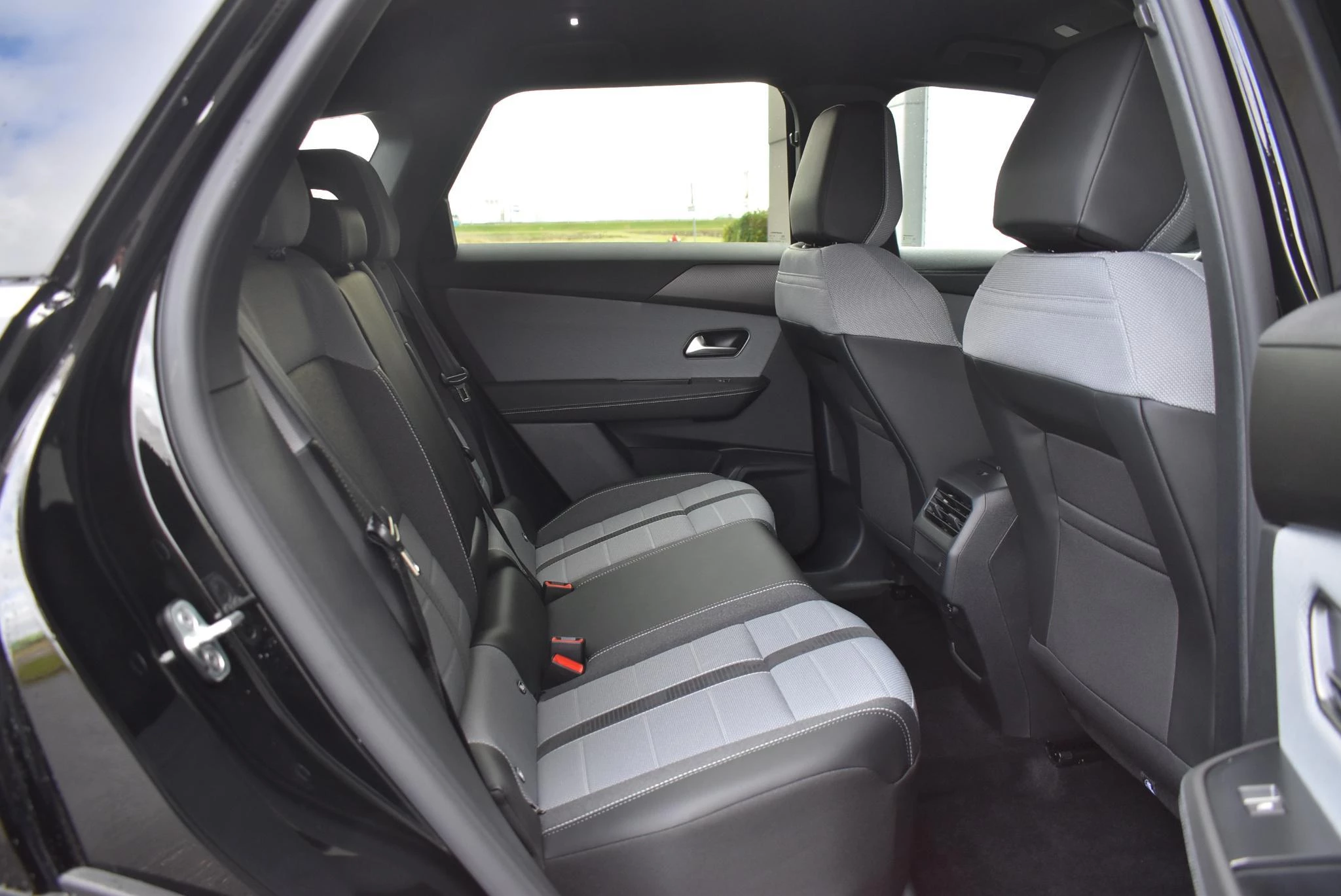 Opel-Grandland-image-9