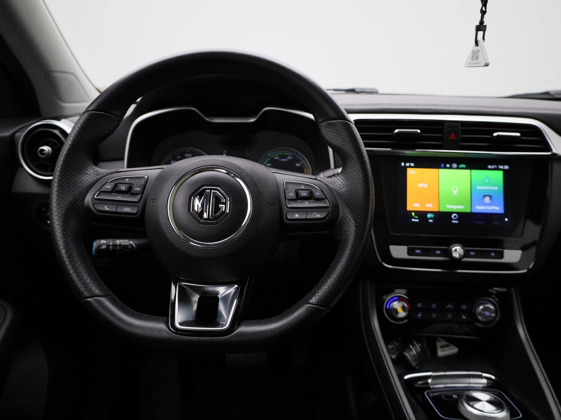 MG-ZS EV-image-30