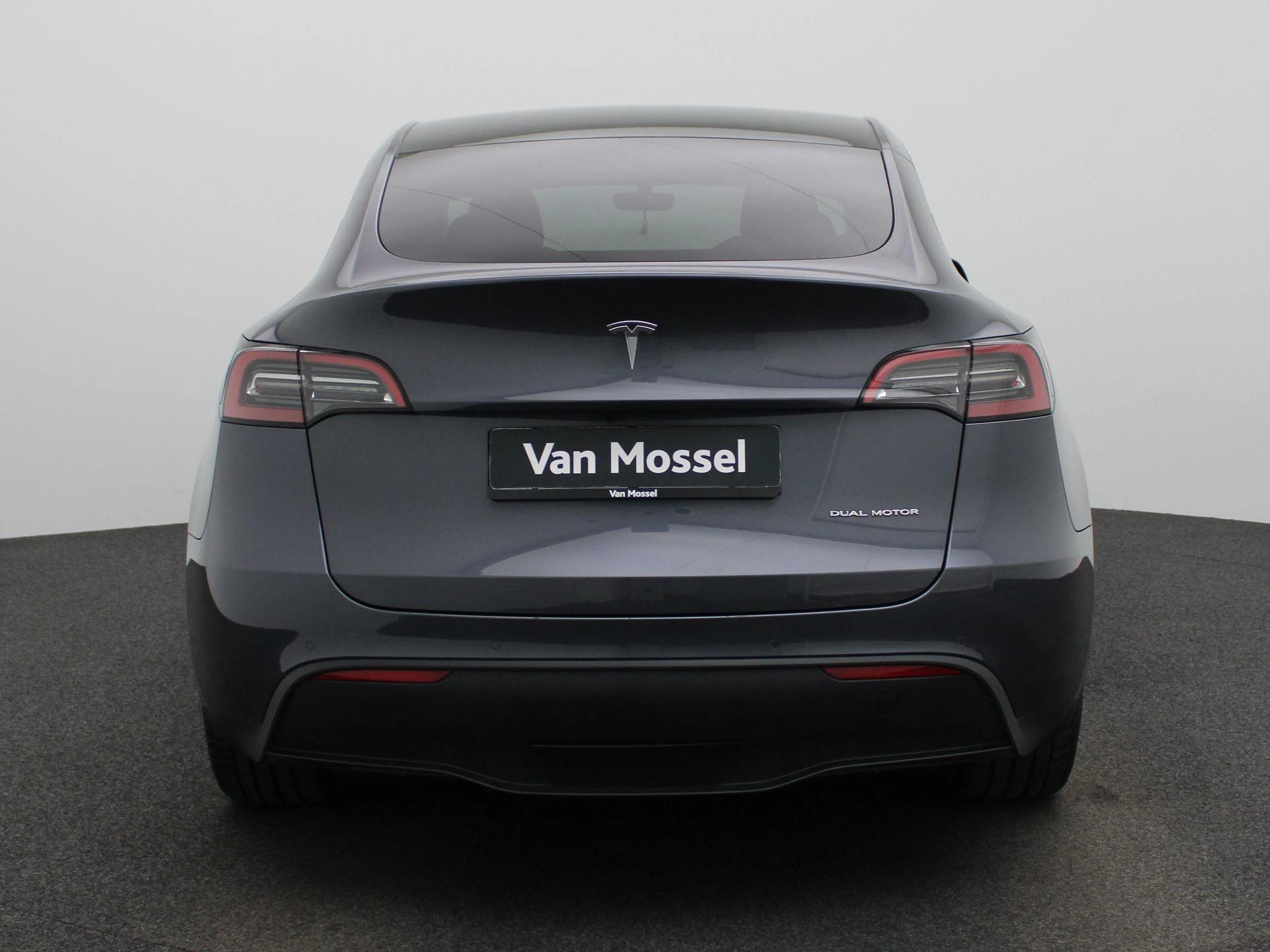 Tesla-Model Y-image-4