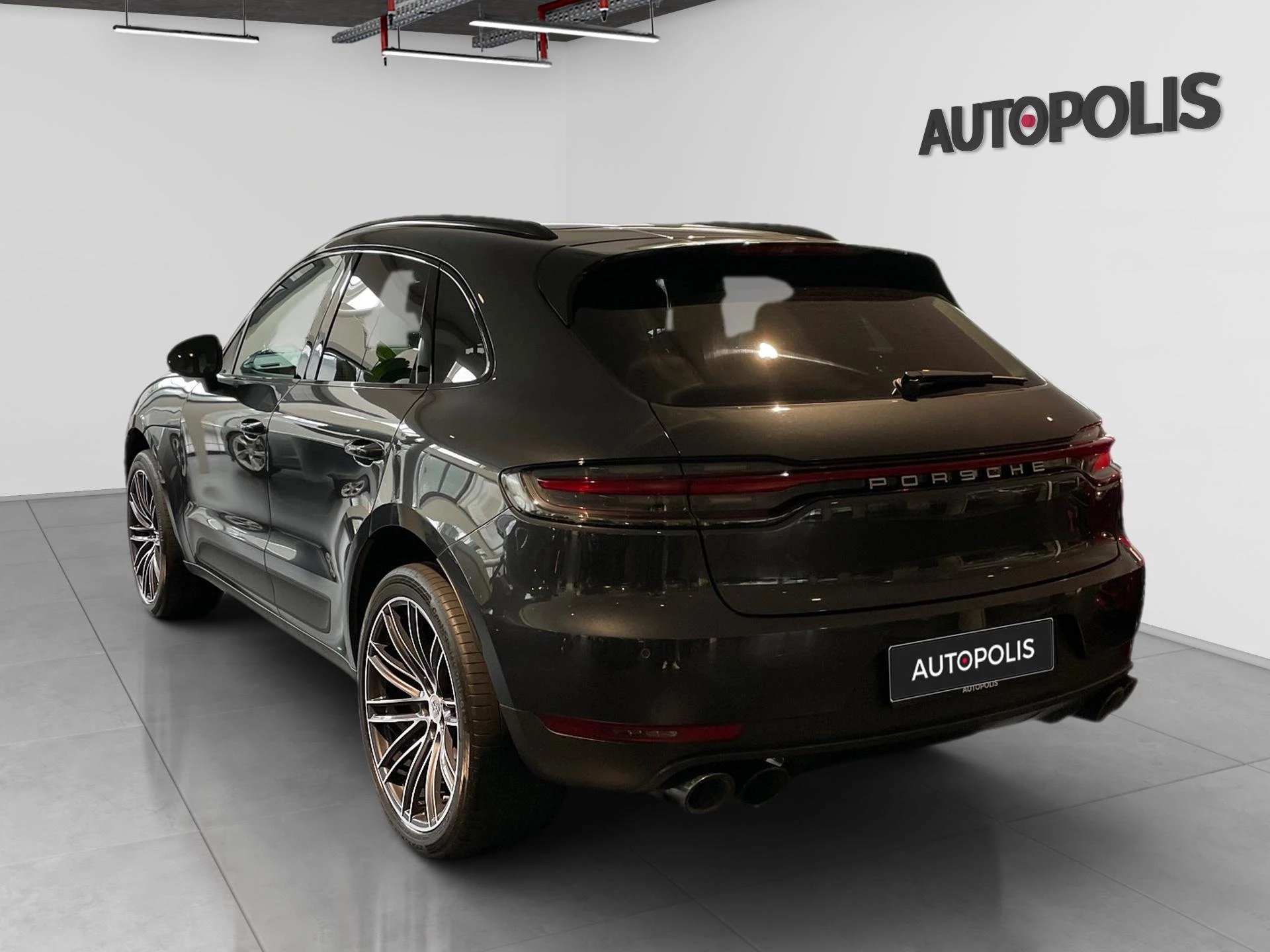 Porsche-Macan-image-19