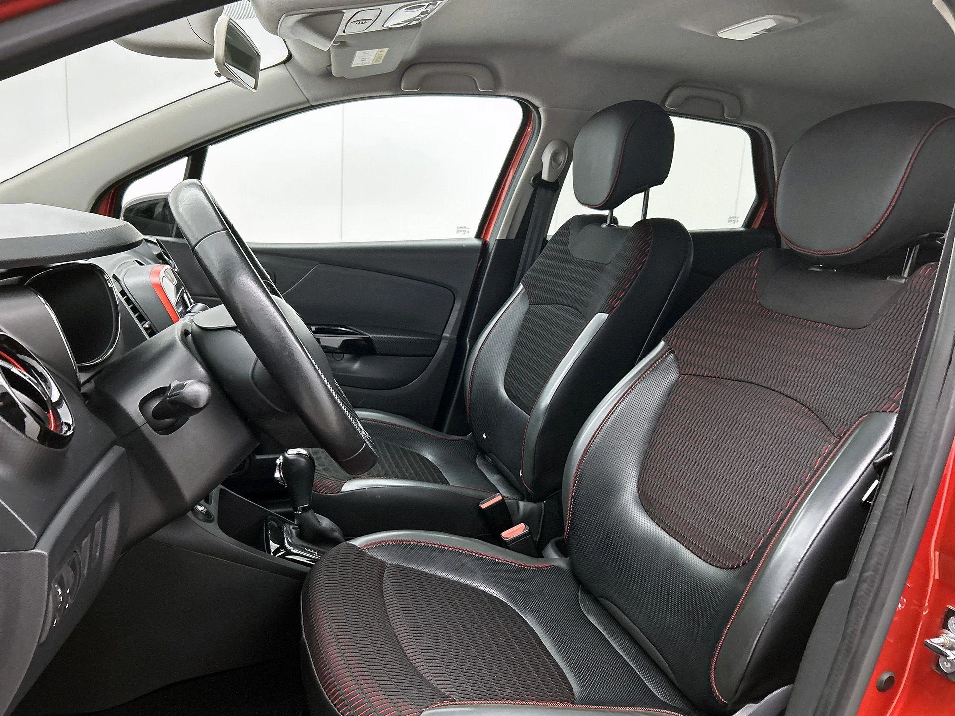 Renault-Captur-image-30