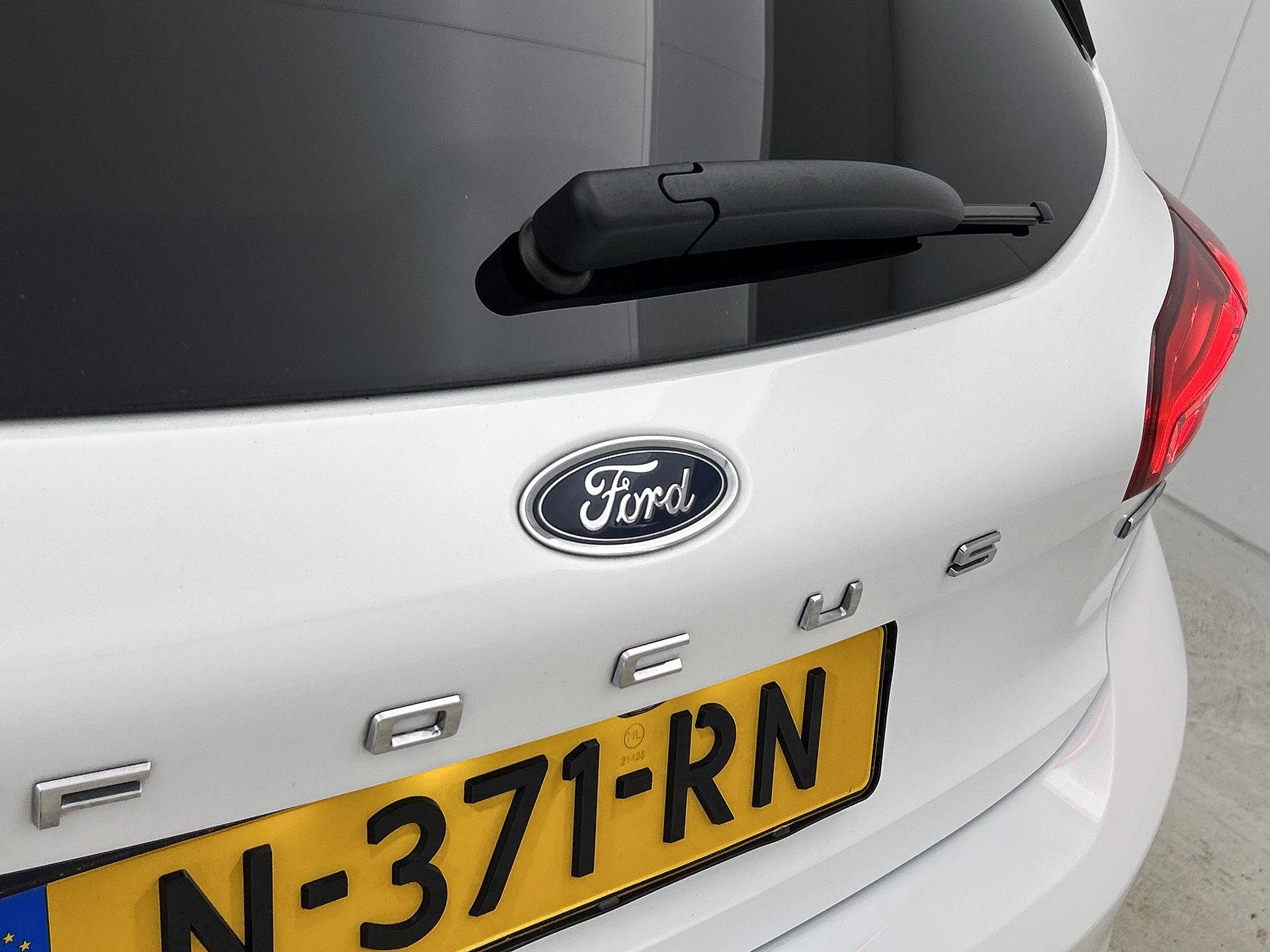 Ford Focus 1.0 EcoBoost Hybrid ST Line X Business