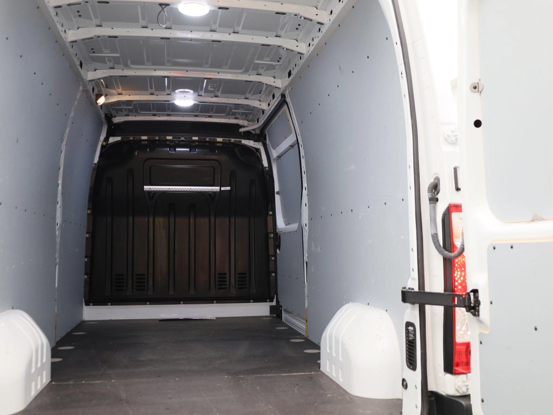 Renault Master T35 2.3 dCi 135 L3H2 Comfort