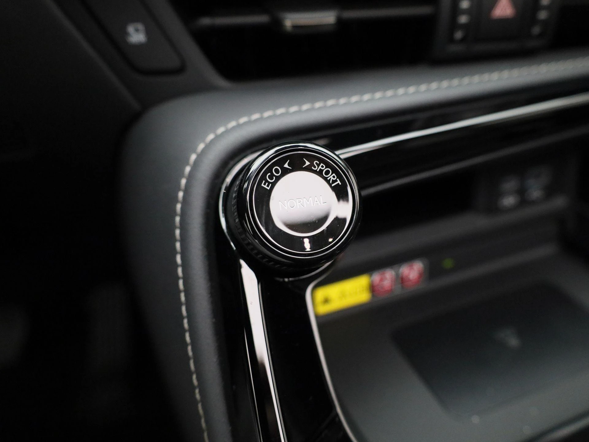 Lexus-NX-image-32