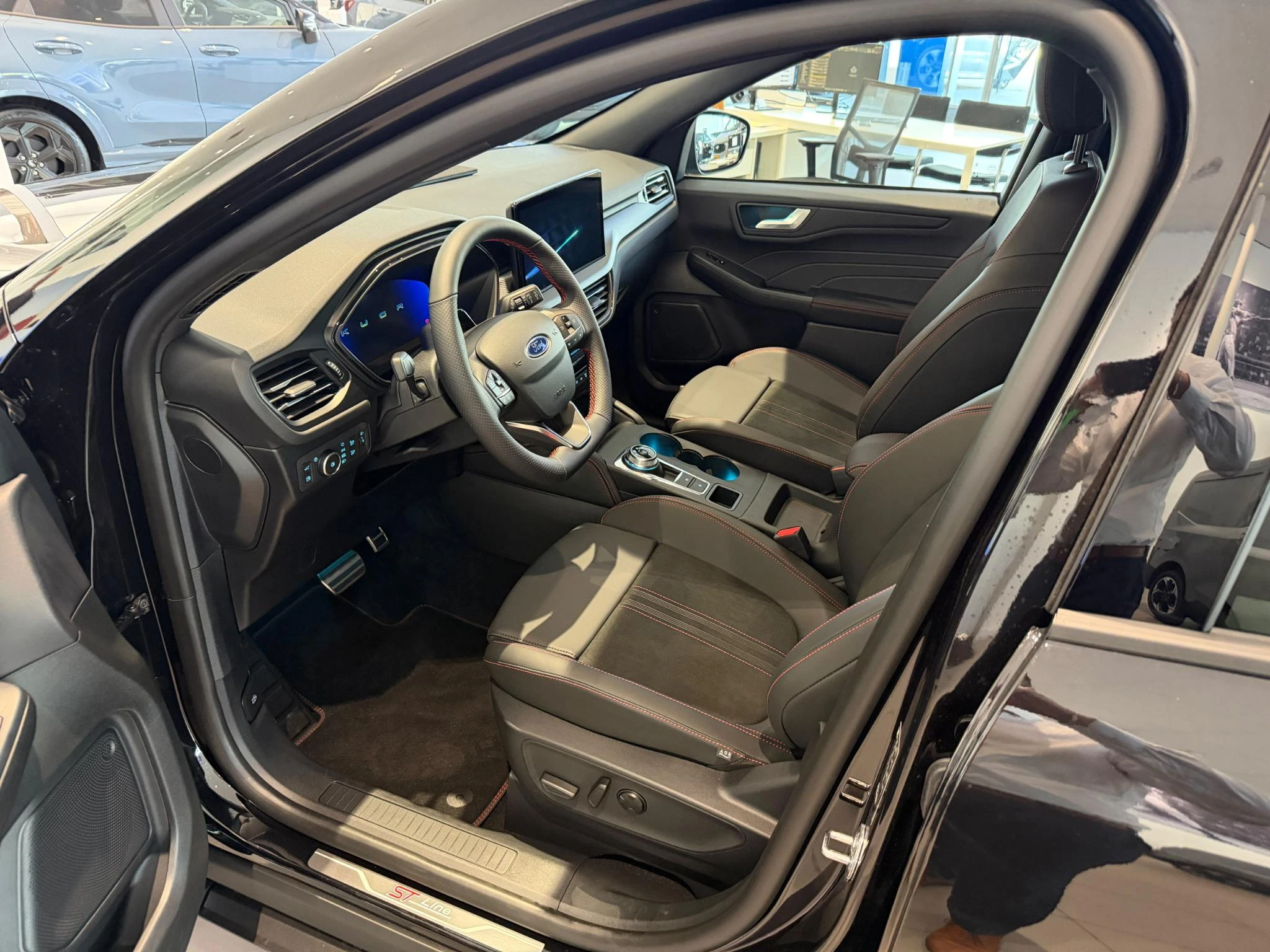 Ford-Kuga-image-16