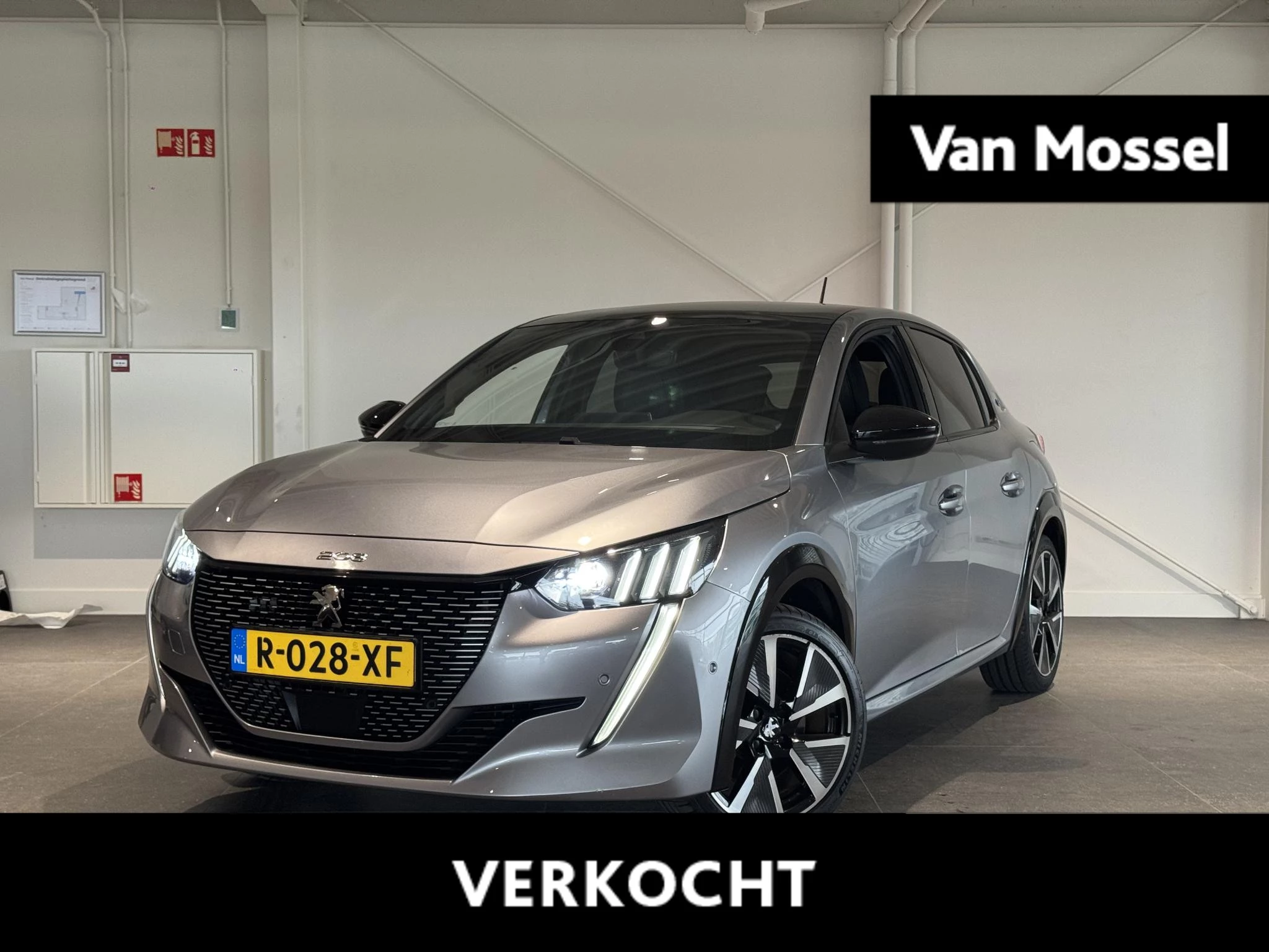Peugeot-e-208-image-0