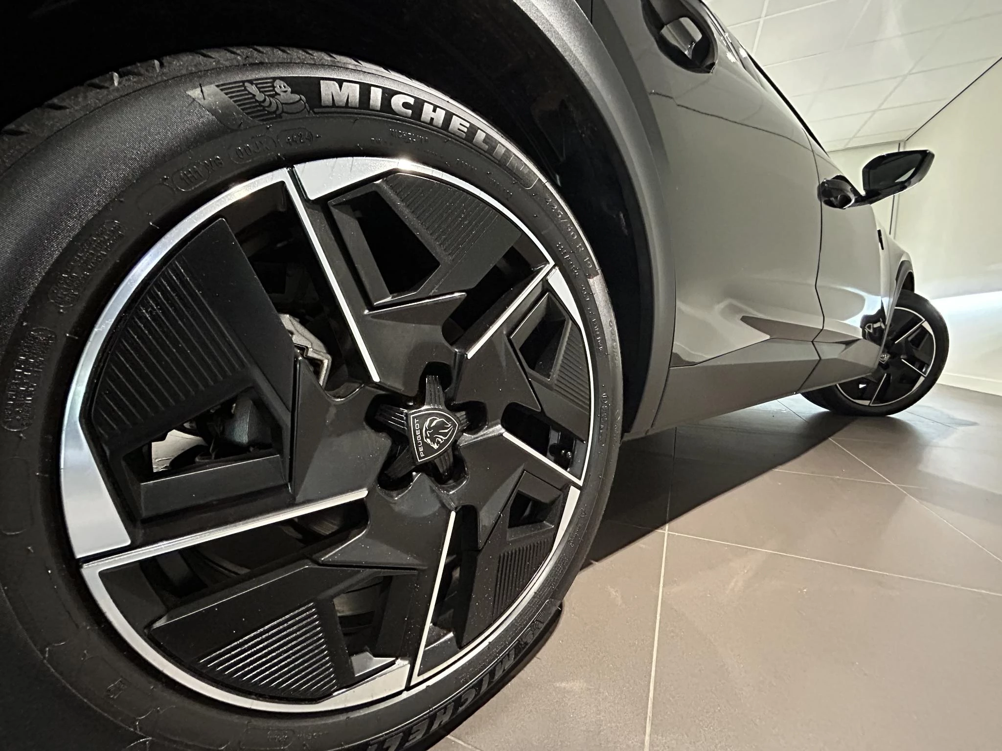 Peugeot 408 e-408 GT Avantage 58 kWh