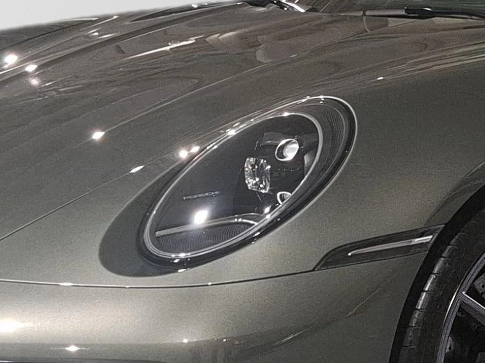 Porsche-911-image-21