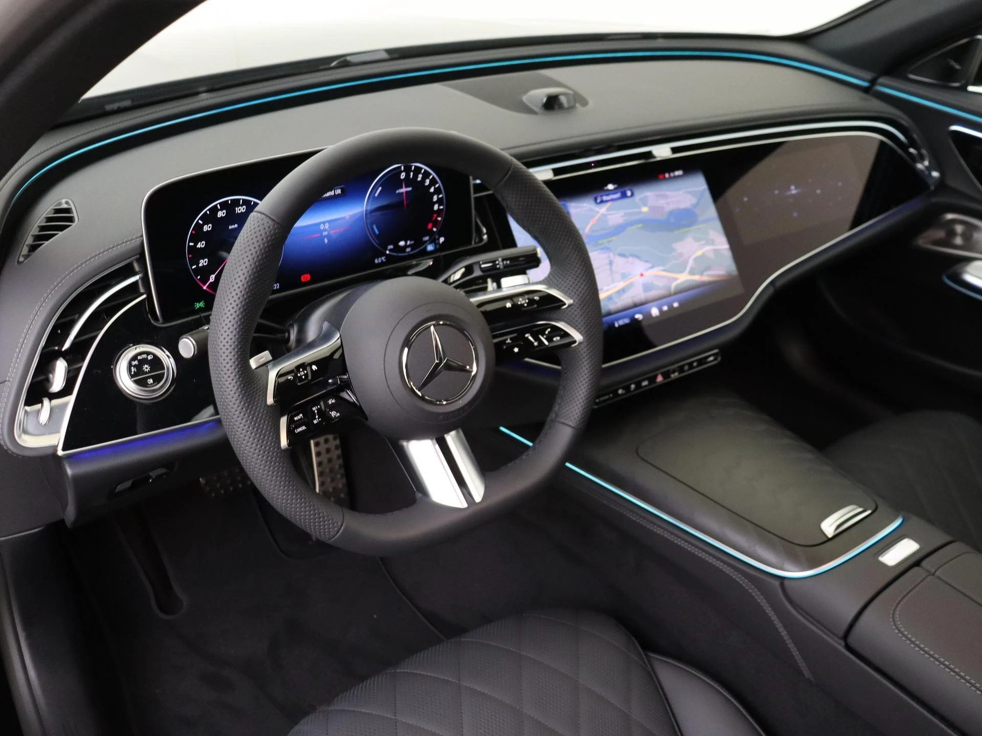 Mercedes-Benz-E-Klasse-image-9