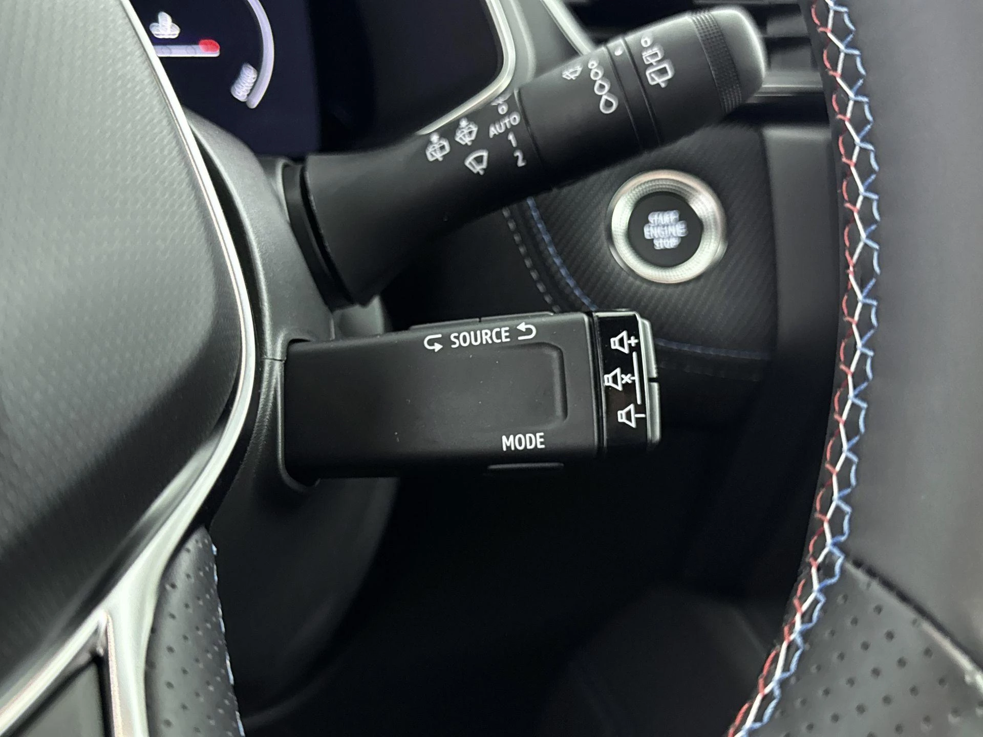 Renault-Captur-image-13