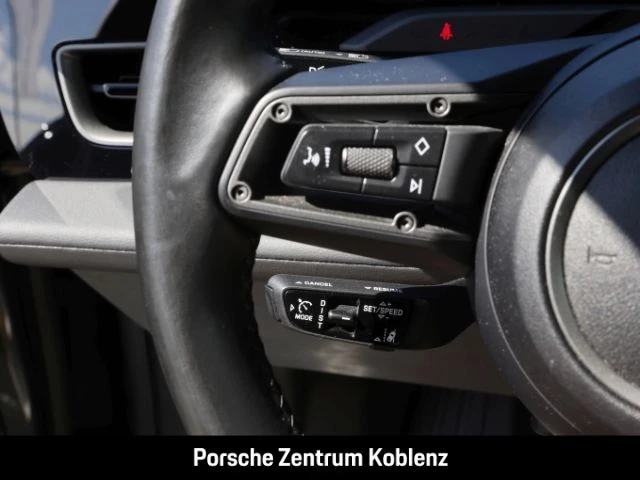 Porsche-Taycan-image-18