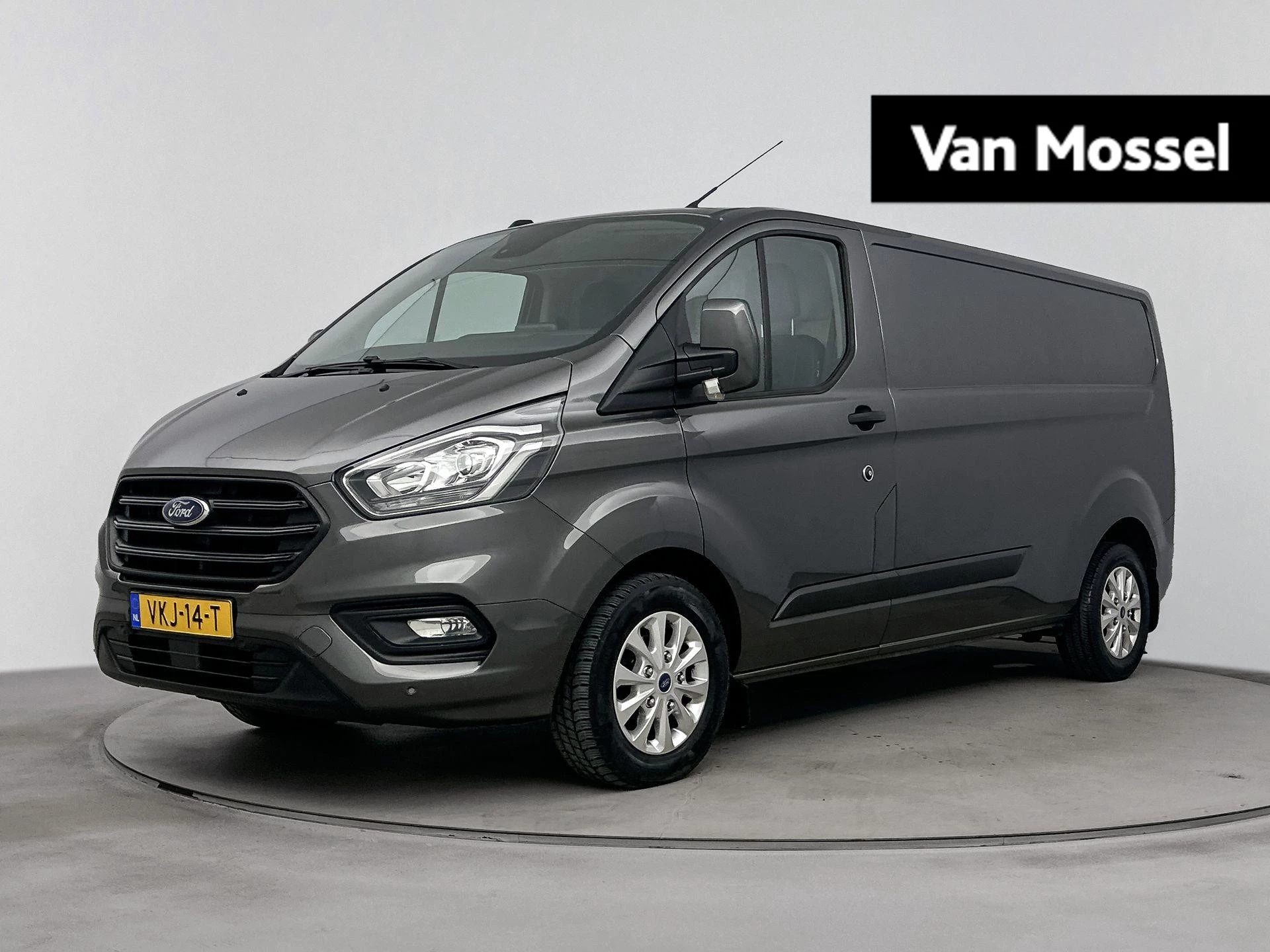 Ford-Transit Custom-image-0