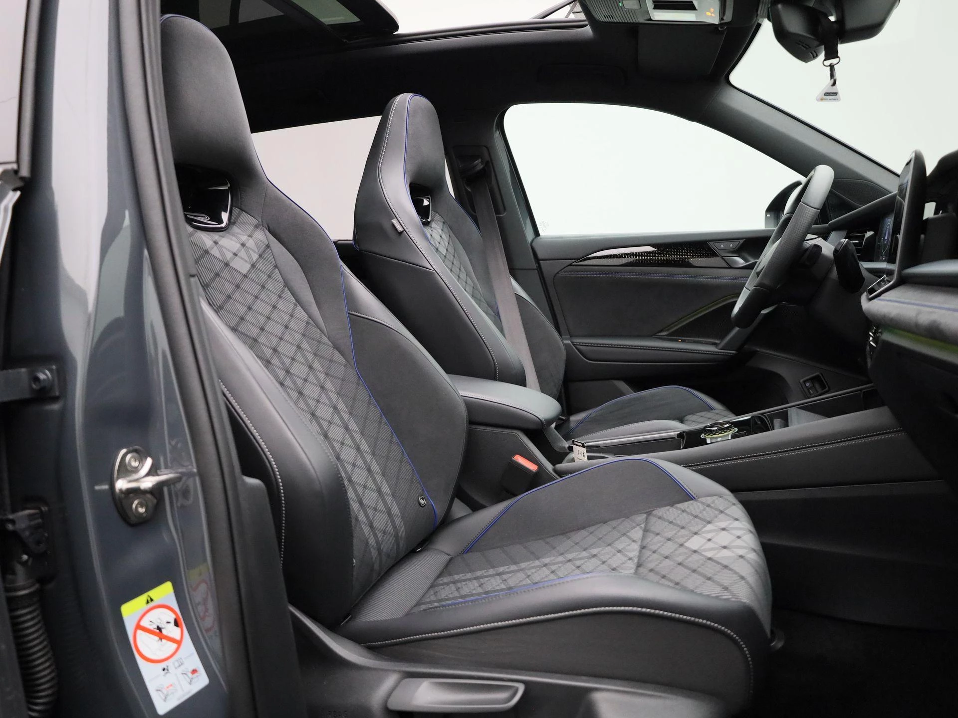 Volkswagen-Tayron-image-36
