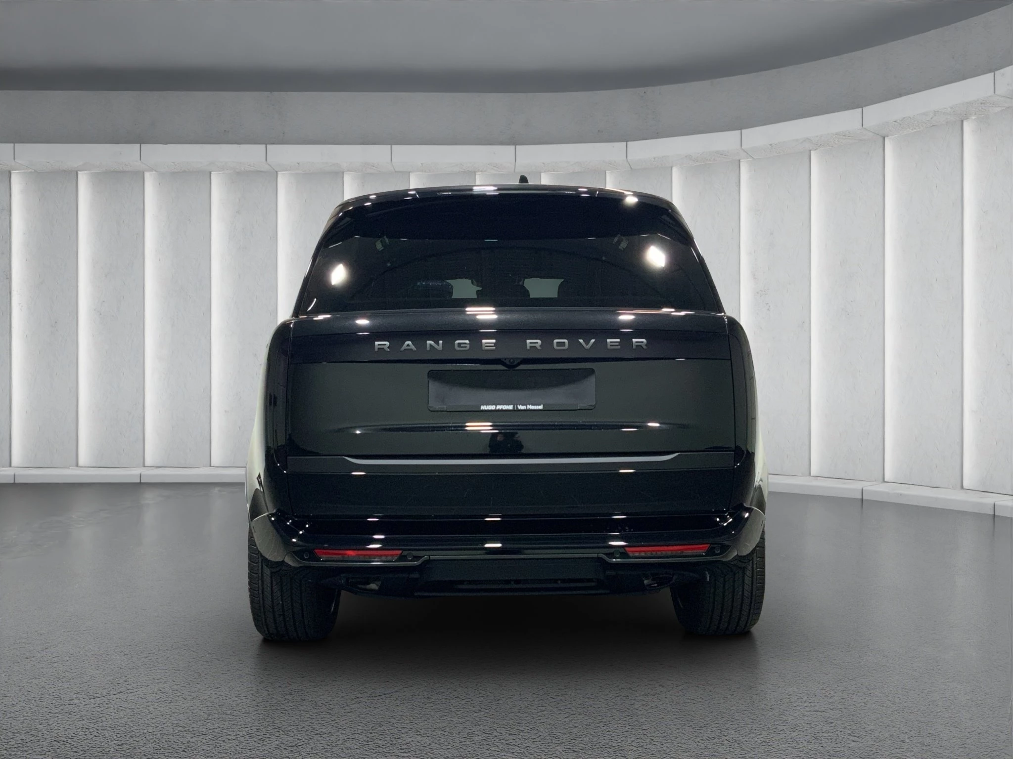 Land Rover Range Rover HSE P460e 22 | Pano | AHK | Black Pack
