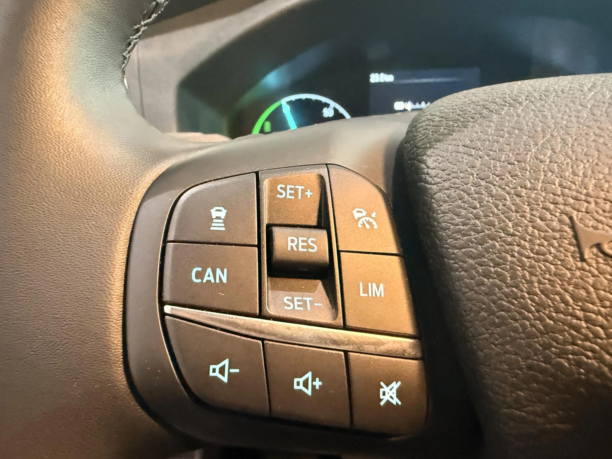 Ford-E-Transit-image-18