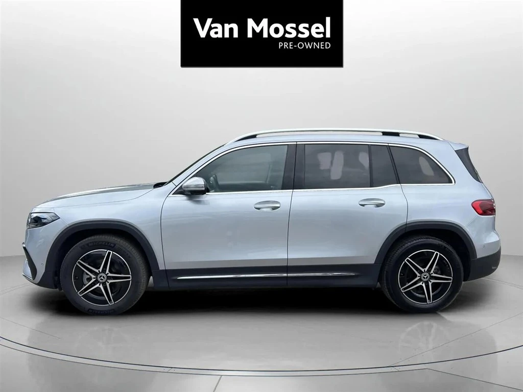 Mercedes-Benz-EQB-image-7