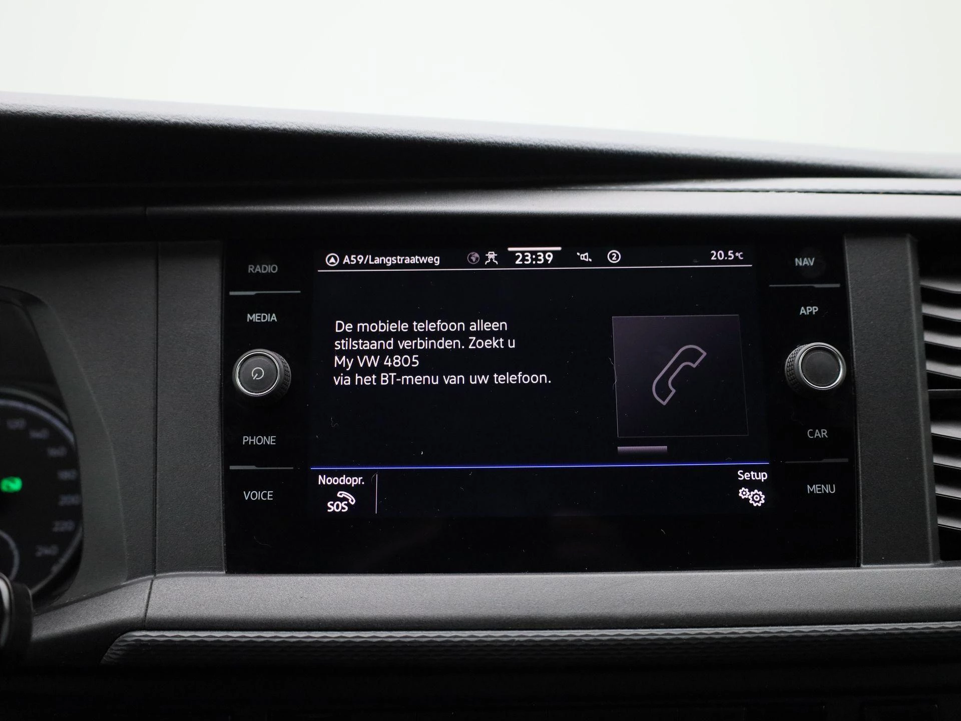 Volkswagen-Transporter-image-24