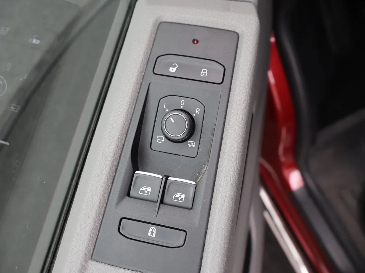 Volkswagen-Transporter-image-20