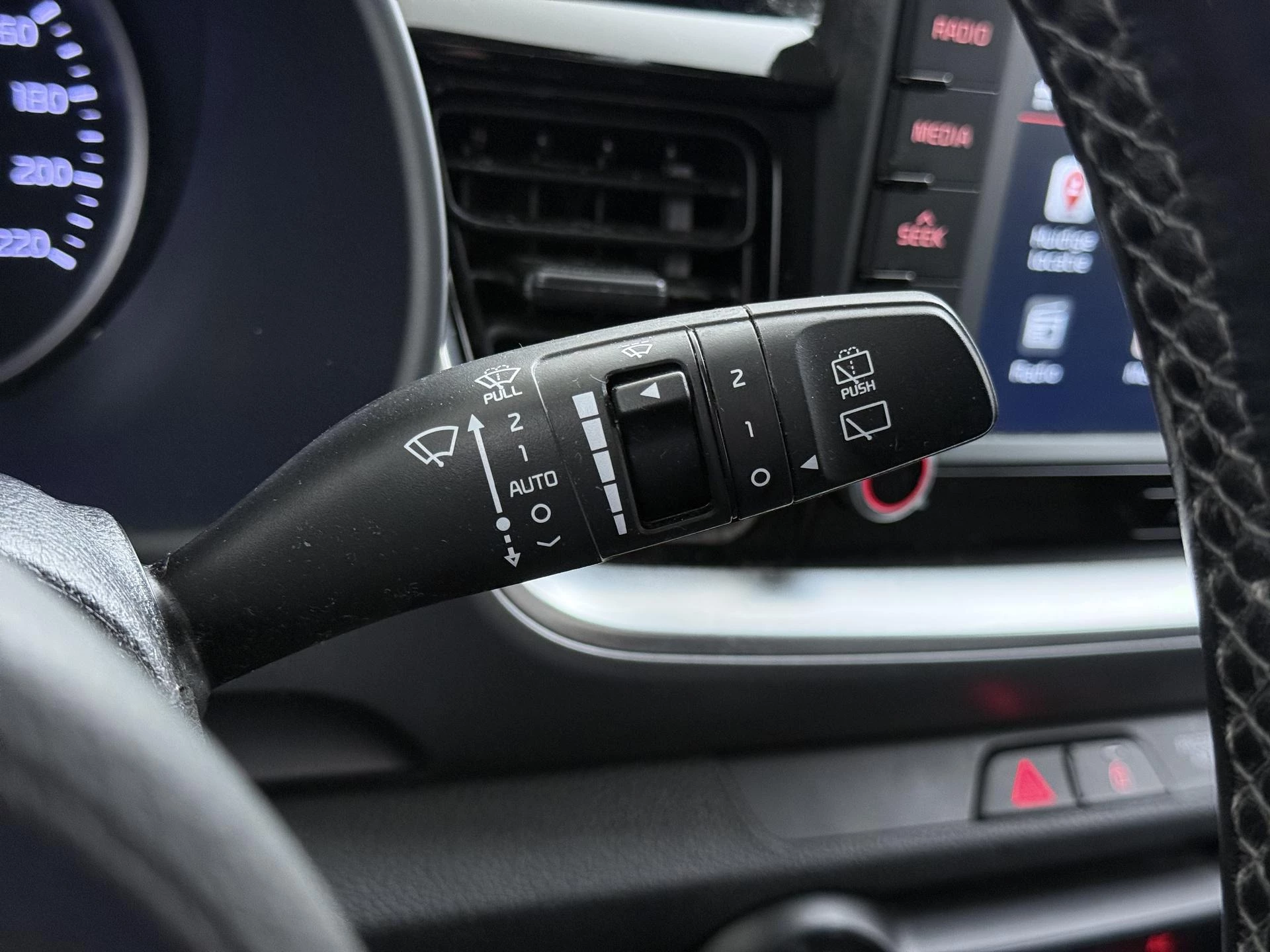 Kia-Stonic-image-16