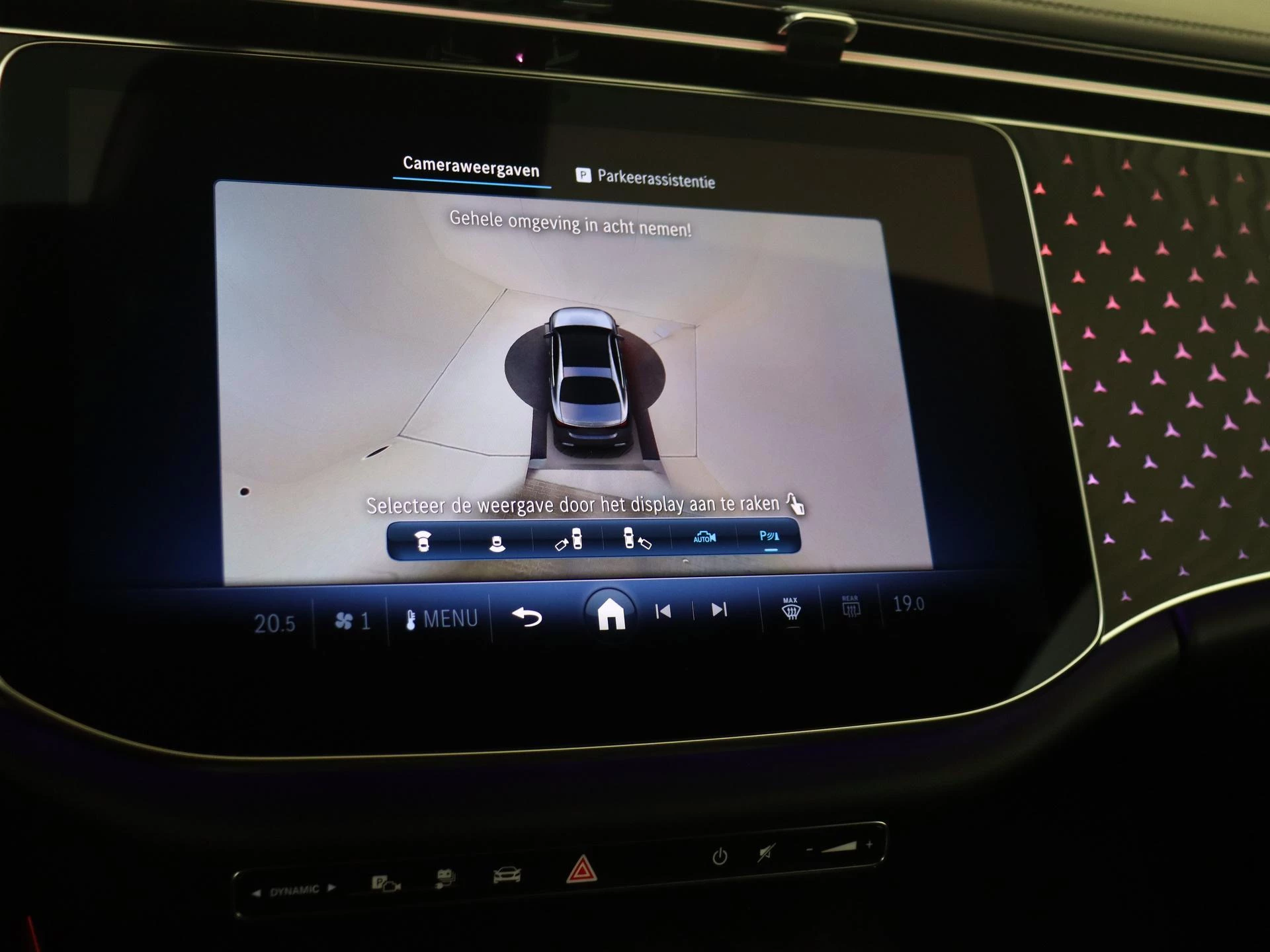 Mercedes-Benz-E-Klasse-image-21