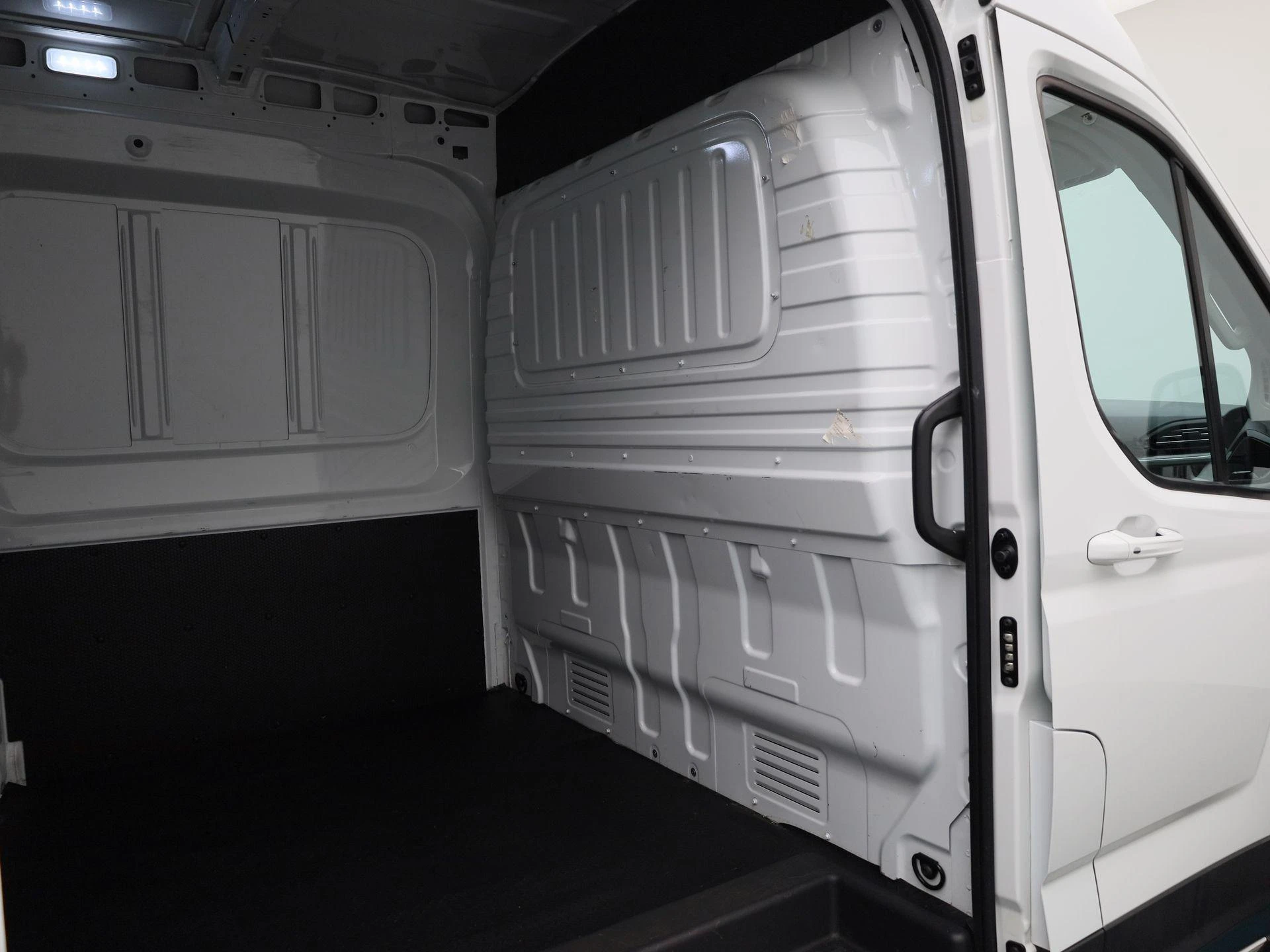 Maxus-eDeliver9-image-26