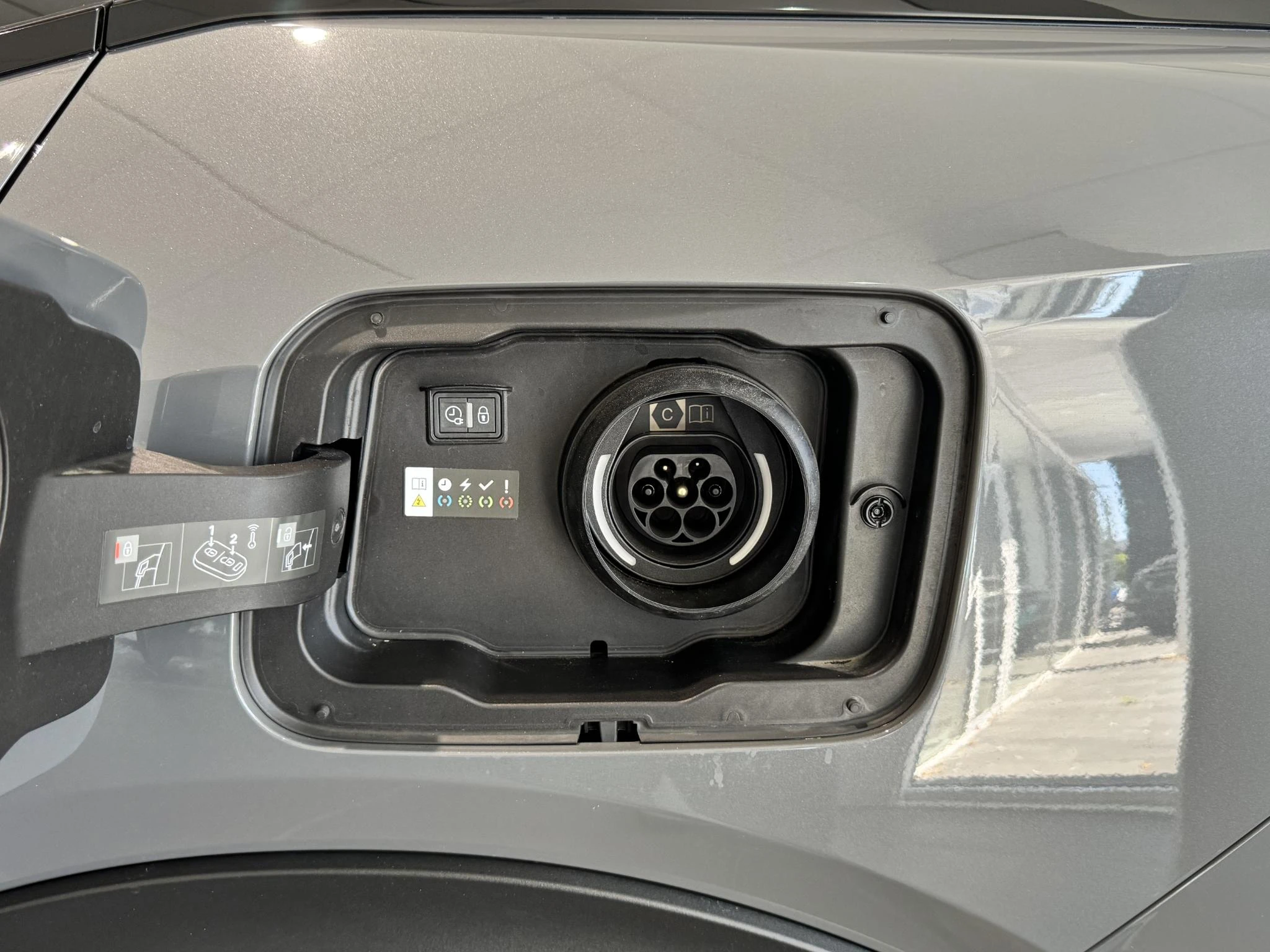 Peugeot-408-image-43