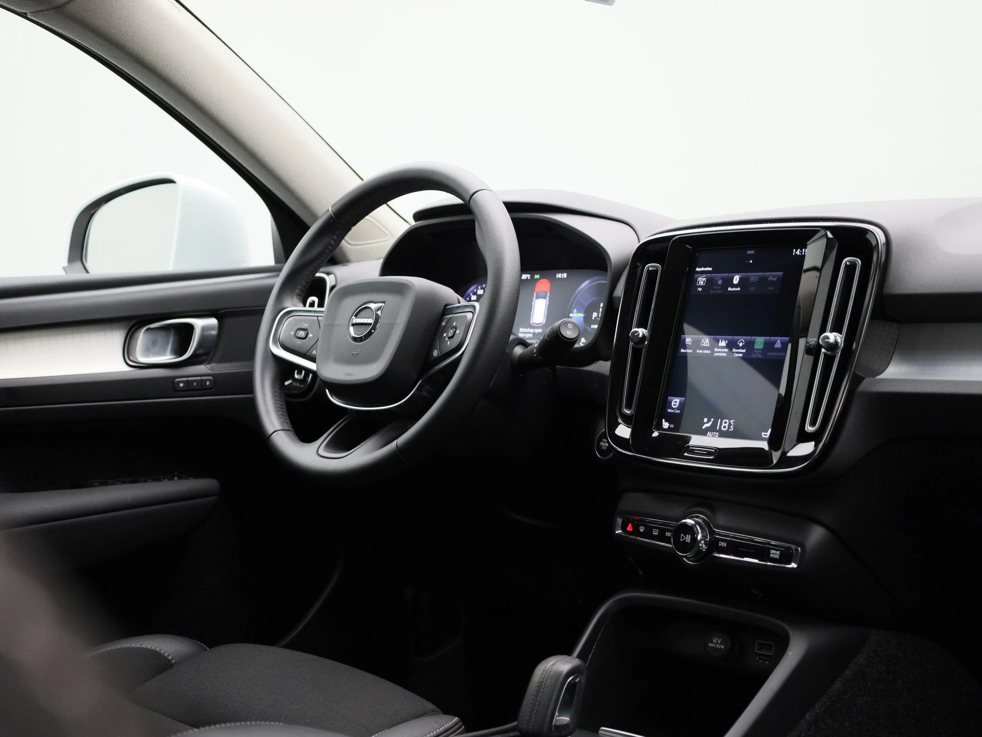 Volvo-XC40-image-38