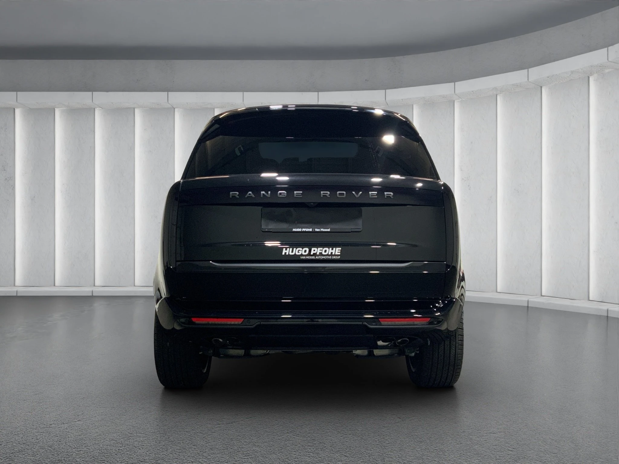 Land Rover-Range Rover-image-2