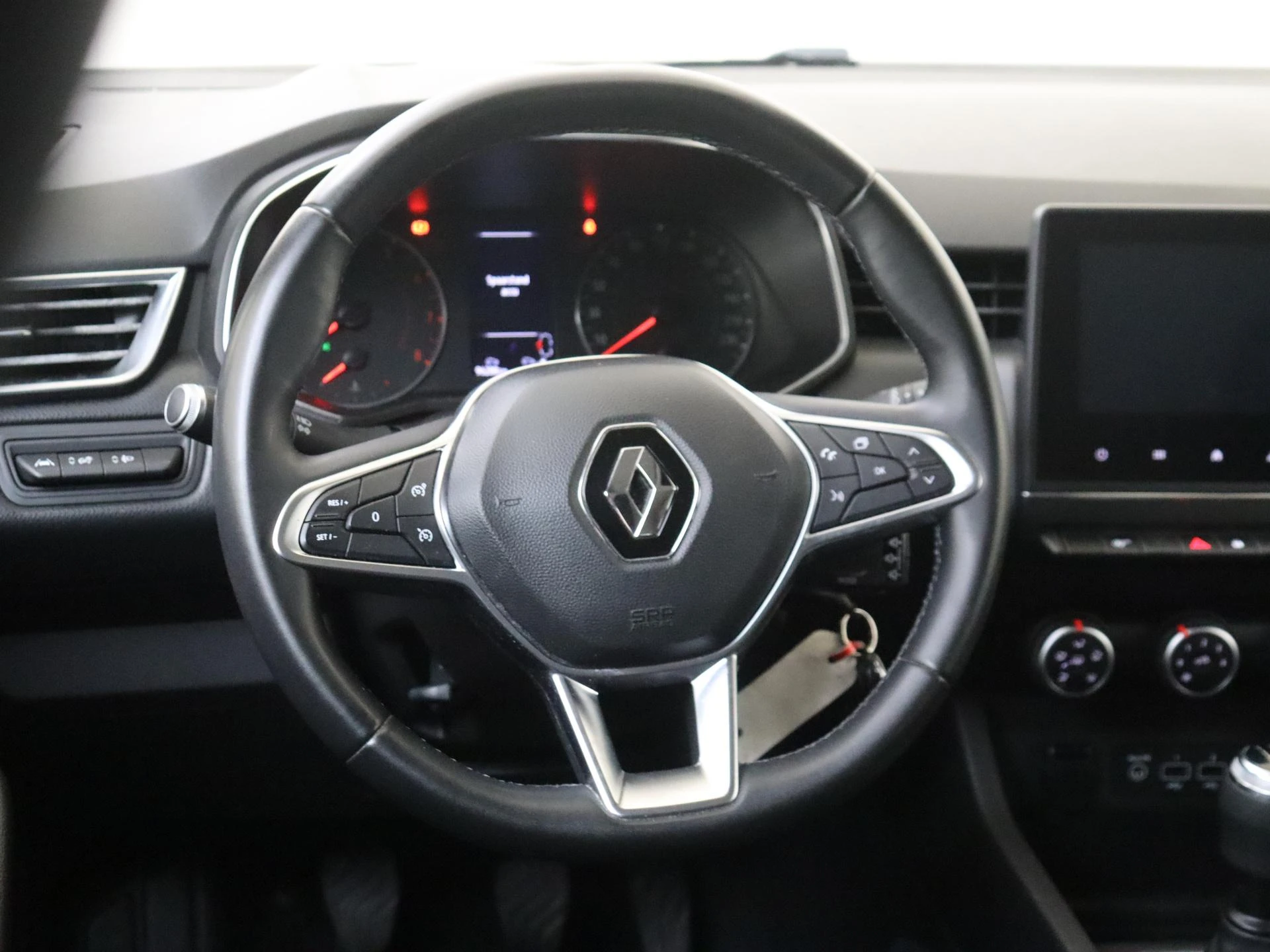 Renault-Clio-image-9