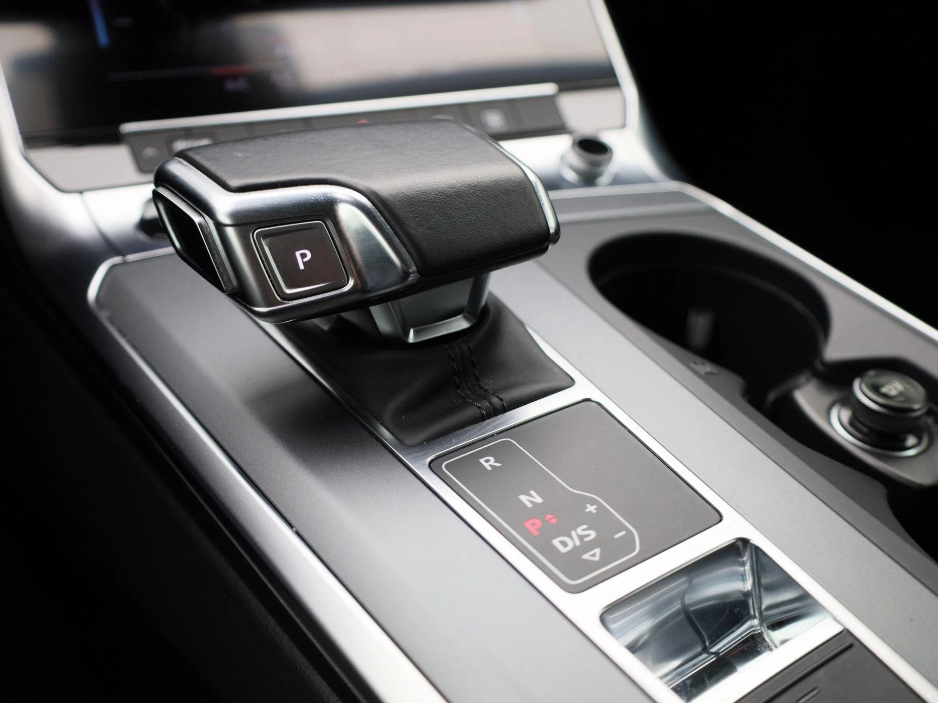 Audi-A6-image-18