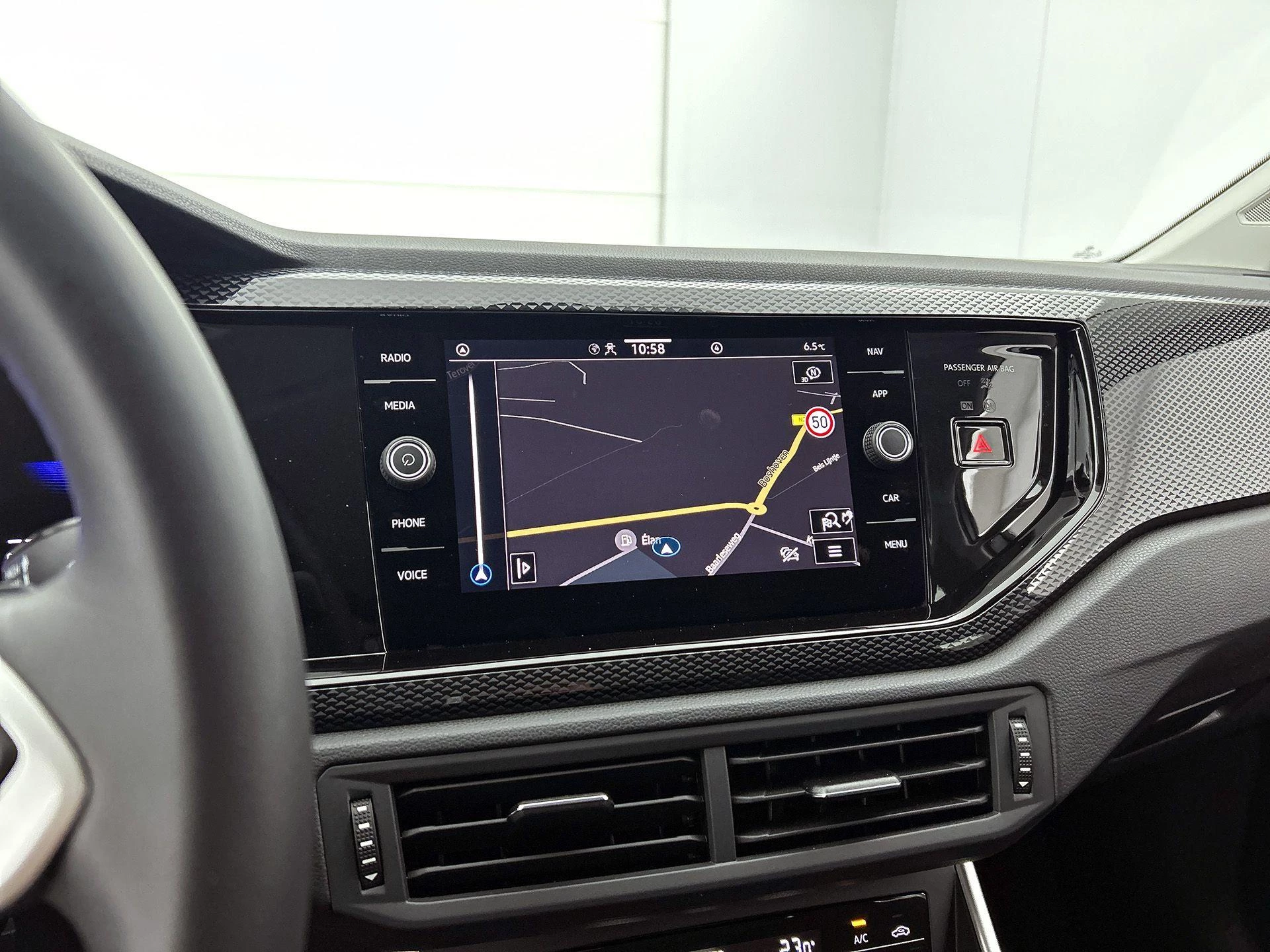 Volkswagen-Taigo-image-24