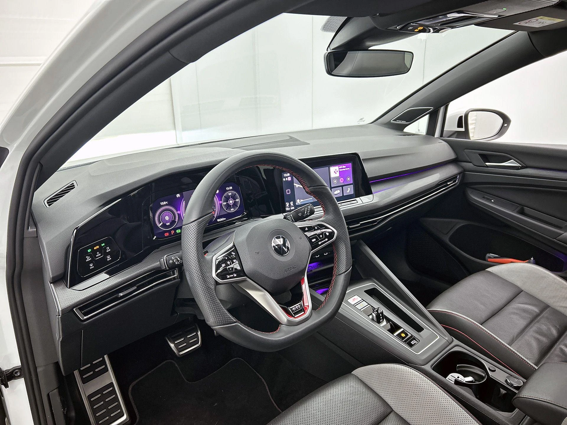 Volkswagen-Golf-image-20