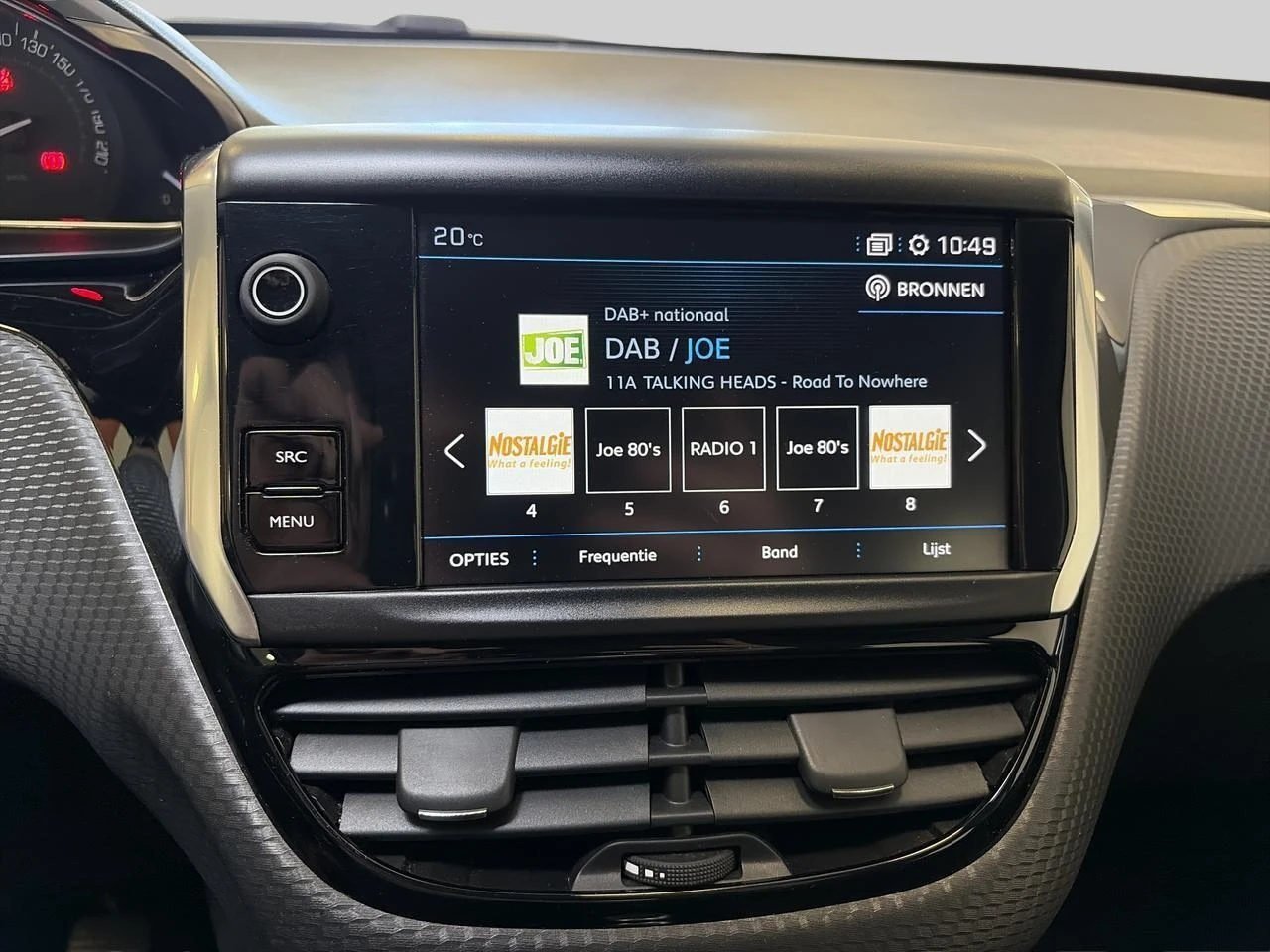 Peugeot-2008-image-11