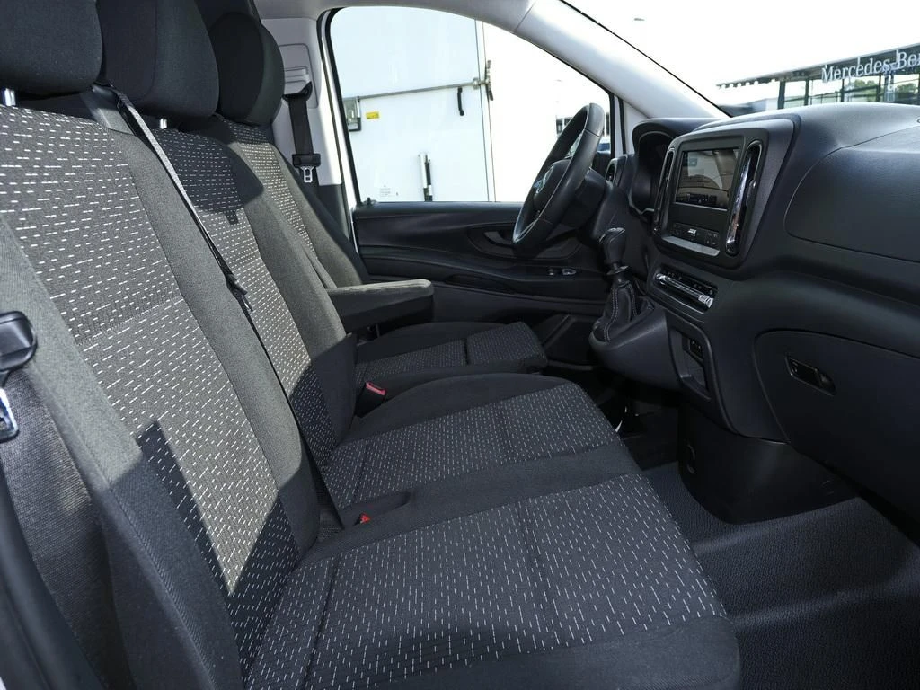 Mercedes-Benz-Vito 116-image-12