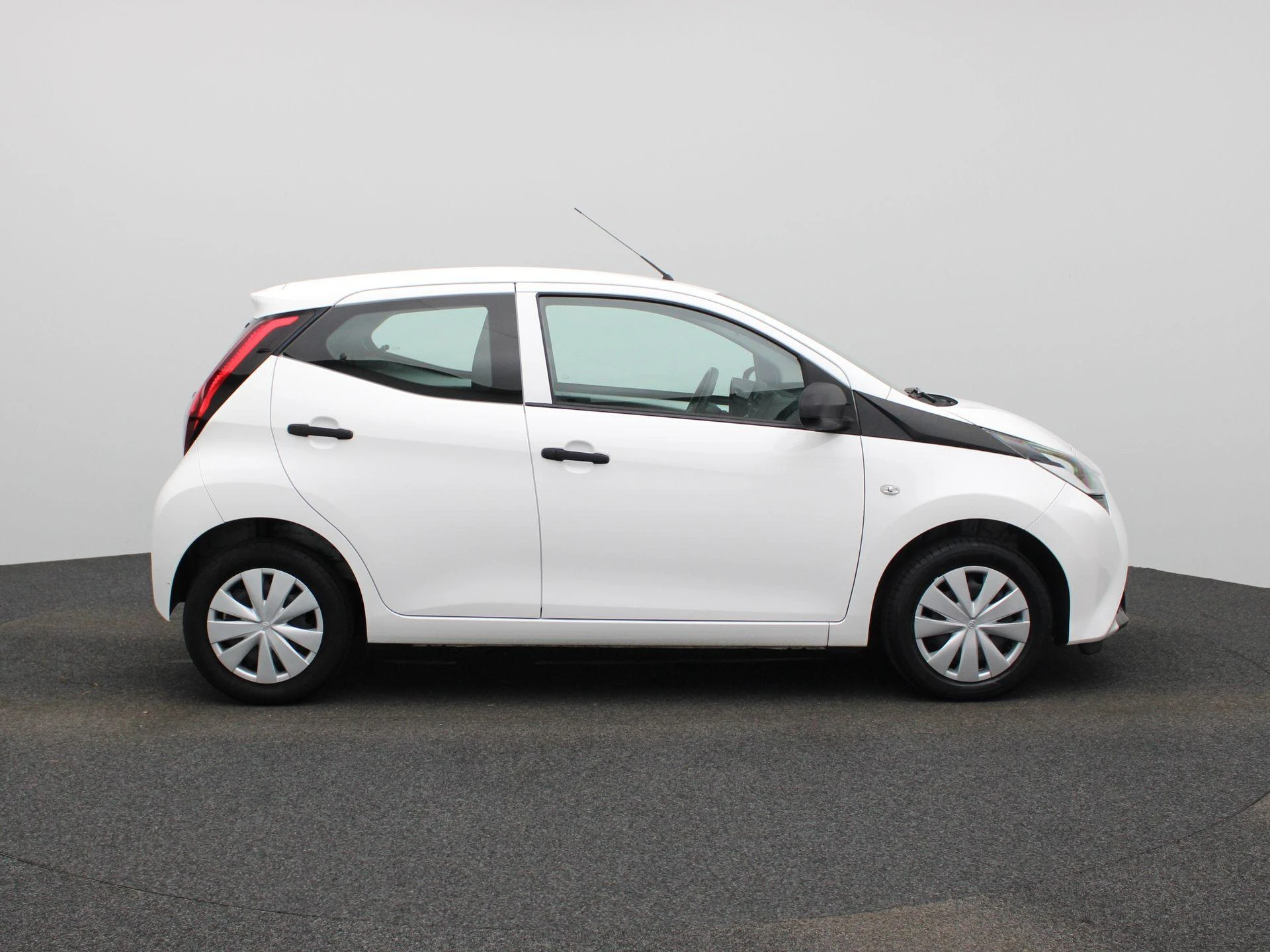 Toyota-Aygo-image-5