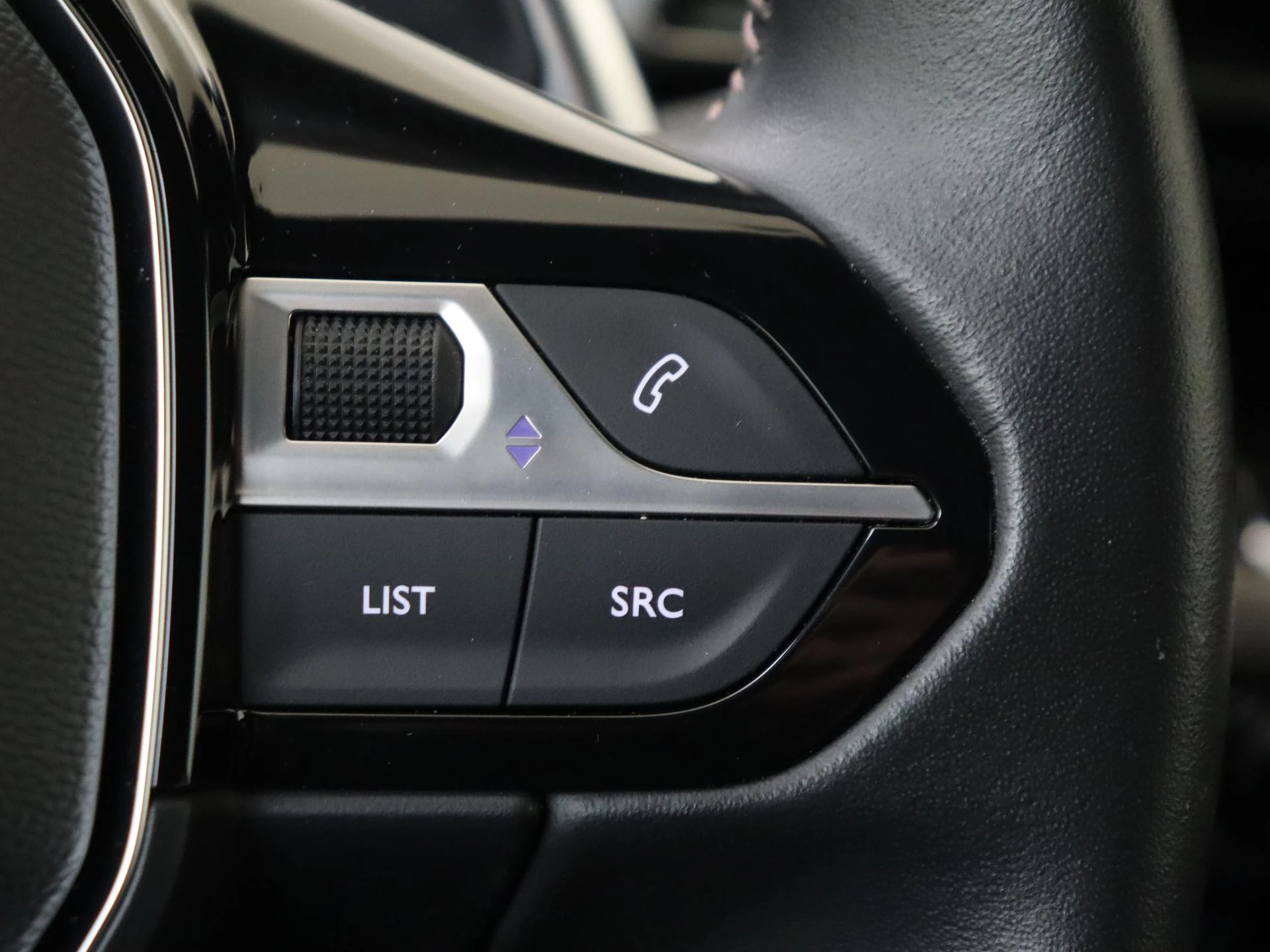 Peugeot-3008-image-13