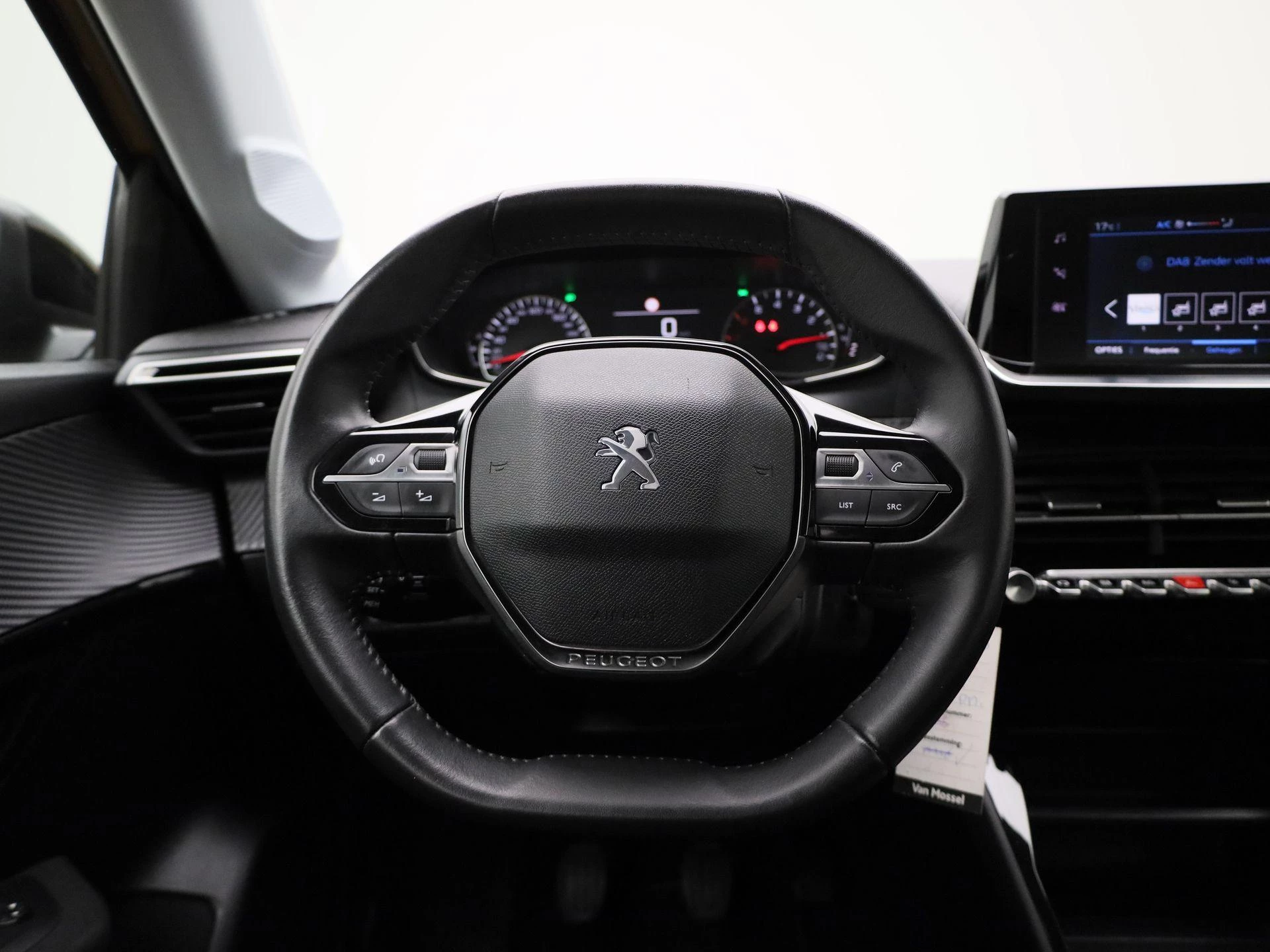 Peugeot-208-image-6